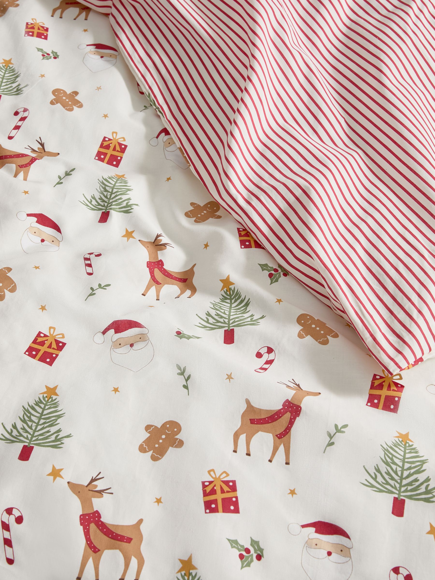 Father Christmas and Friends 100% Cotton Duvet Cover and Pillowcase Set - Image 4 of 5