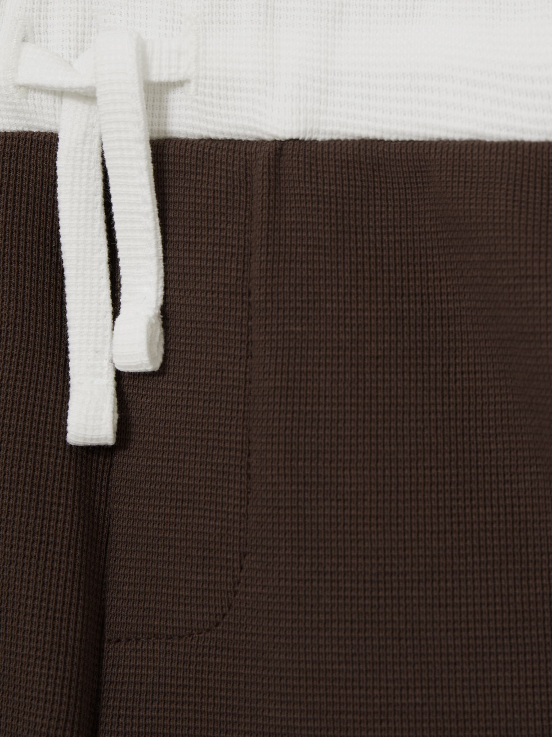 13-14 yrs Cotton Waffle-Knit Badge Shorts in Chocolate Brown / Off White - Image 4 of 4