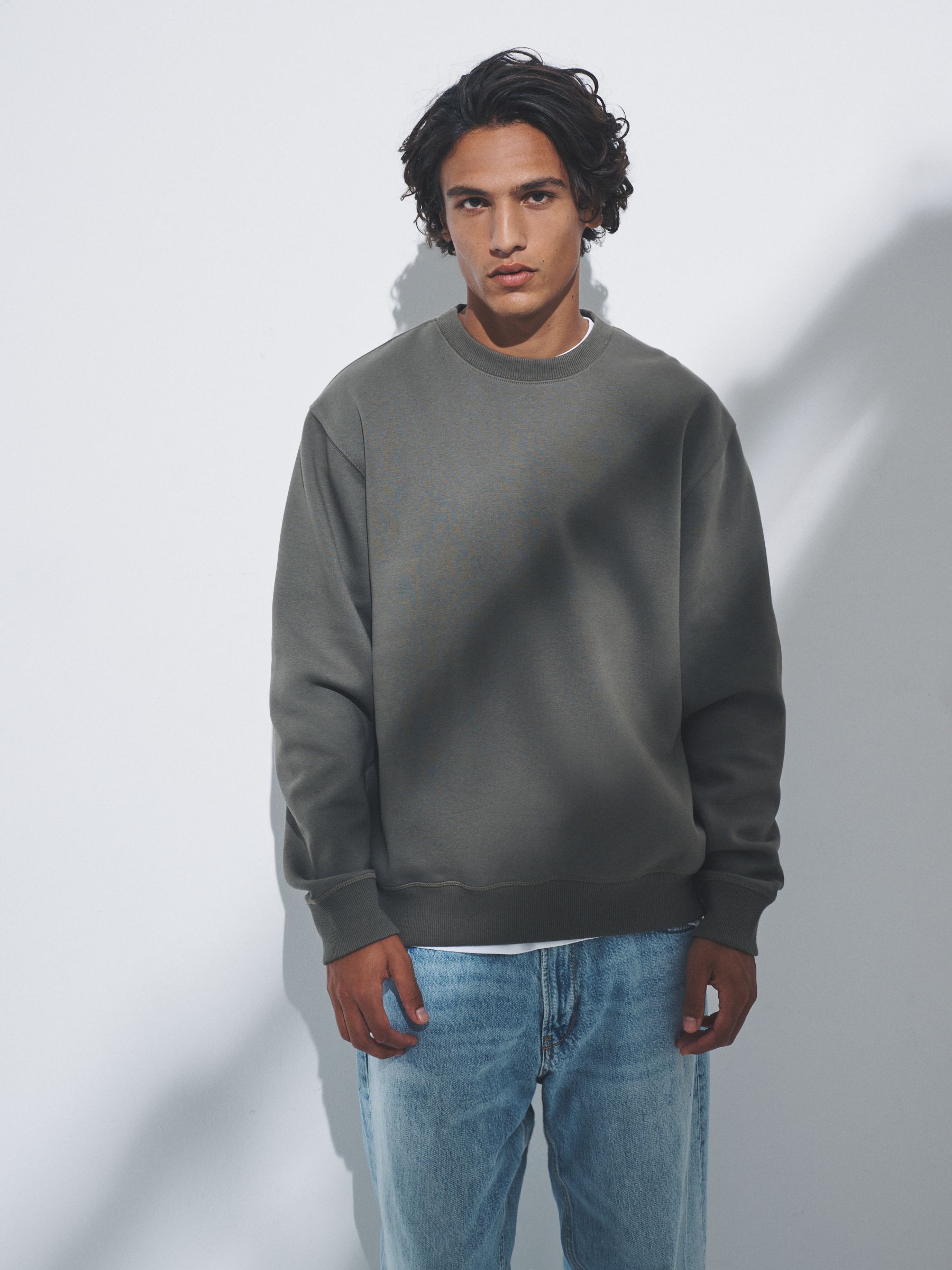 Black/Green - 3 Pack Crew Neck Sweatshirt - Image 4 of 13