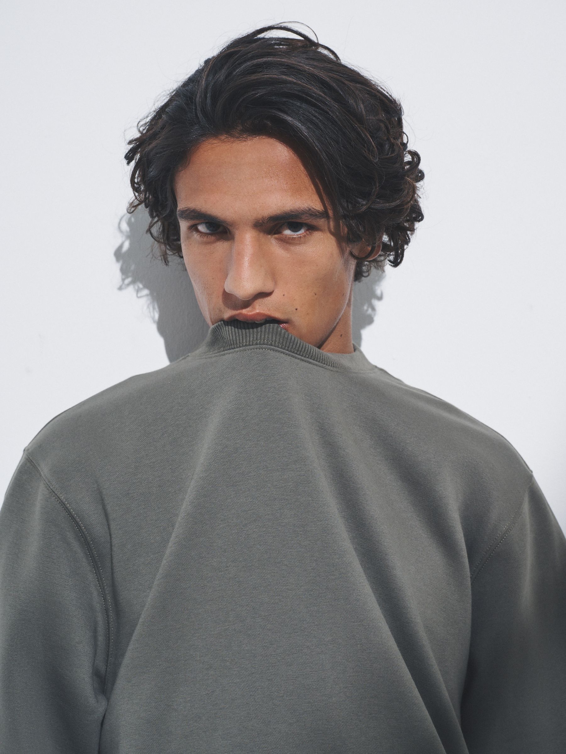 Black/Green - 3 Pack Crew Neck Sweatshirt - Image 8 of 13