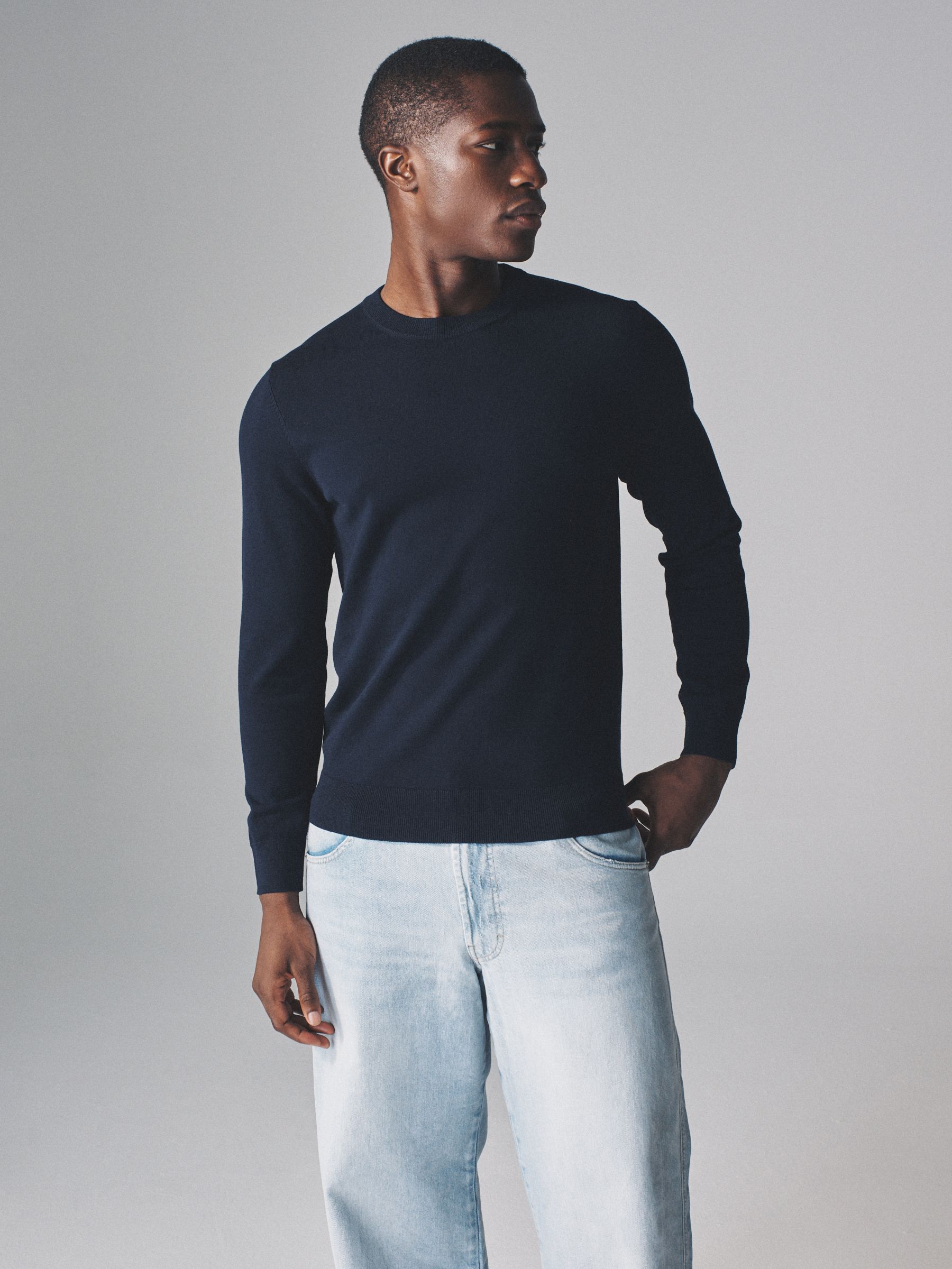 4 Pack Long Sleeve Knitted Crew Jumpers - Image 4 of 14