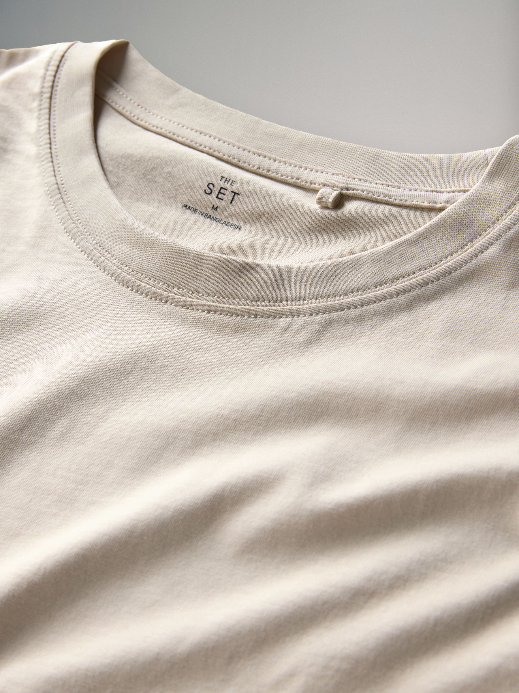 Black/Grey/Pink/Cream - Regular Fit - 4 Pack Short Sleeve Cotton T-Shirts - Image 6 of 7