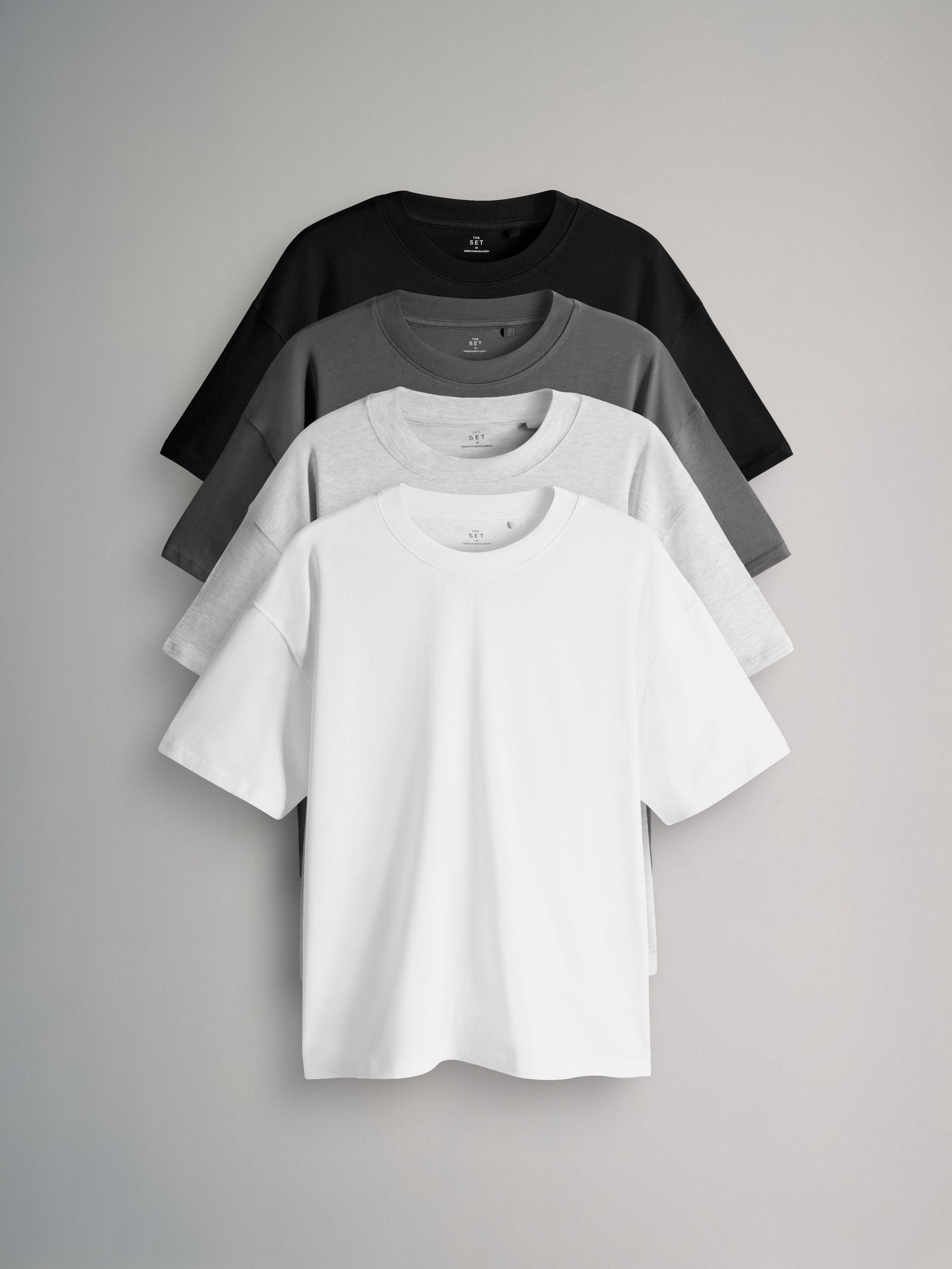 4 Pack Oversized Short Sleeve Heavyweight Cotton T-Shirts - Image 2 of 6 4 Pack Oversized Short Sleeve Heavyweight Cotton T-Shirts - Image 2 of 6