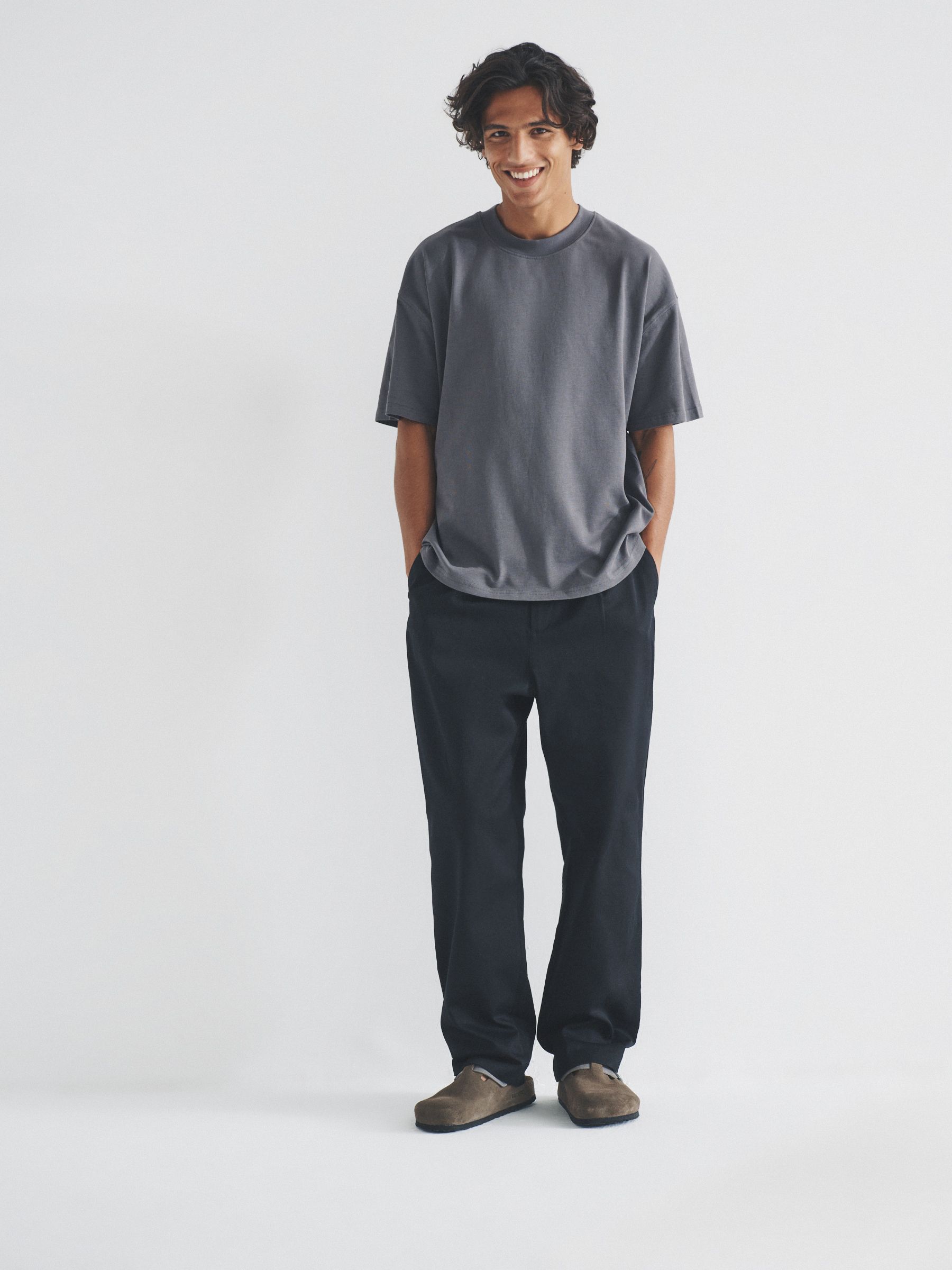 4 Pack Oversized Short Sleeve Heavyweight Cotton T-Shirts - Image 5 of 6