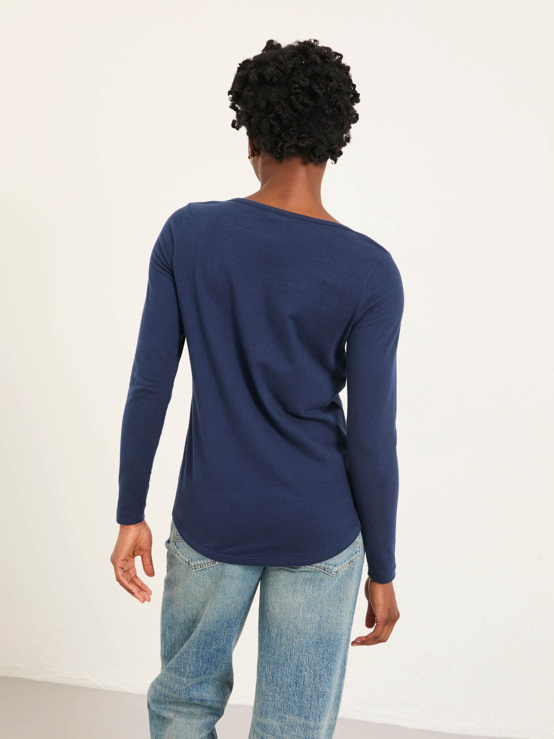 Bree Navy T Shirt - Image 2 of 5 Bree Navy T Shirt - Image 2 of 5