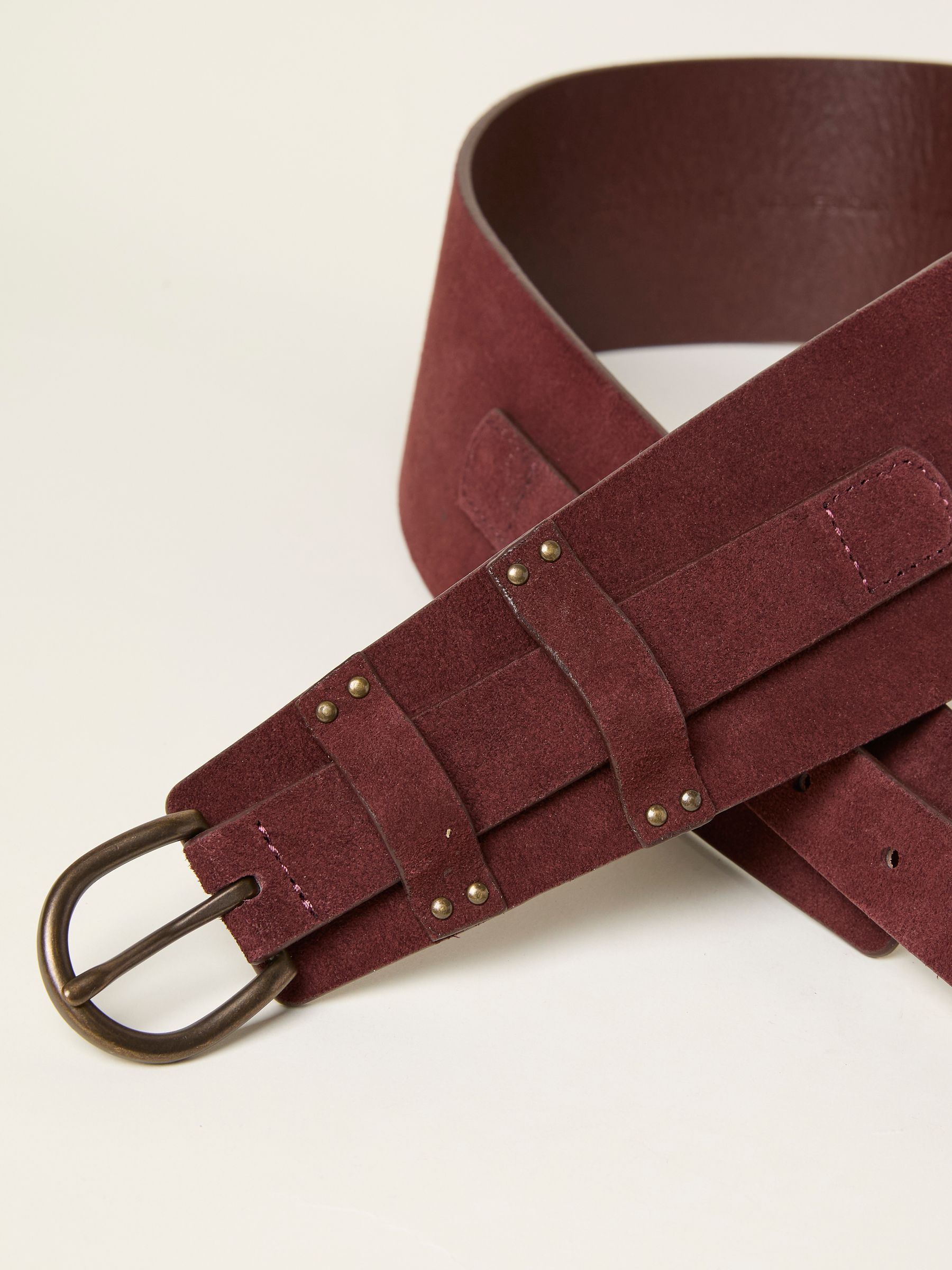 Vintage Faux Suede Wine Red Metal Embellished Adjustable Buckle Waist Belt O/S Faux Suede Vintage Belts for sale | eBay main image 3