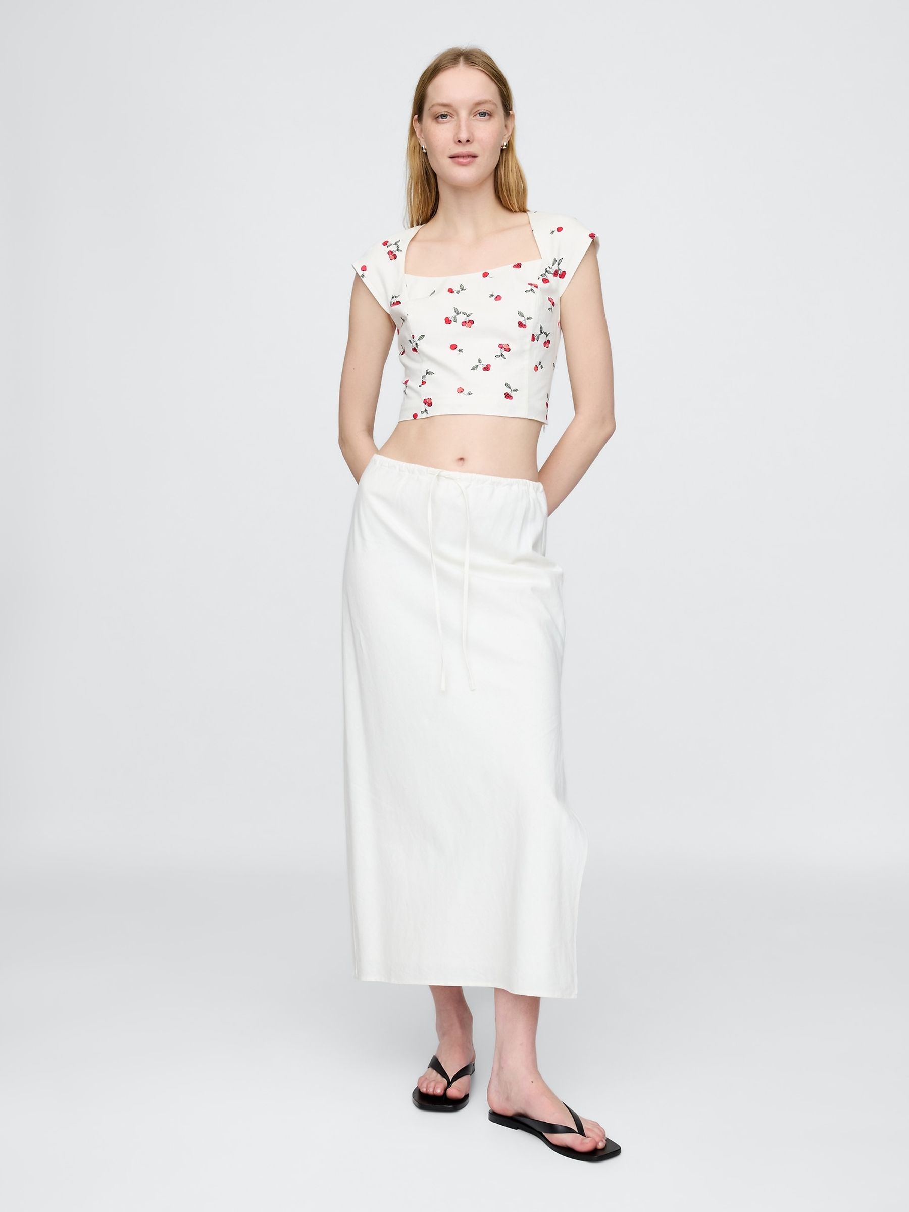 White Cherry Heavyweight Linen-Blend Cap-Sleeve Cropped Top - Image 3 of 5