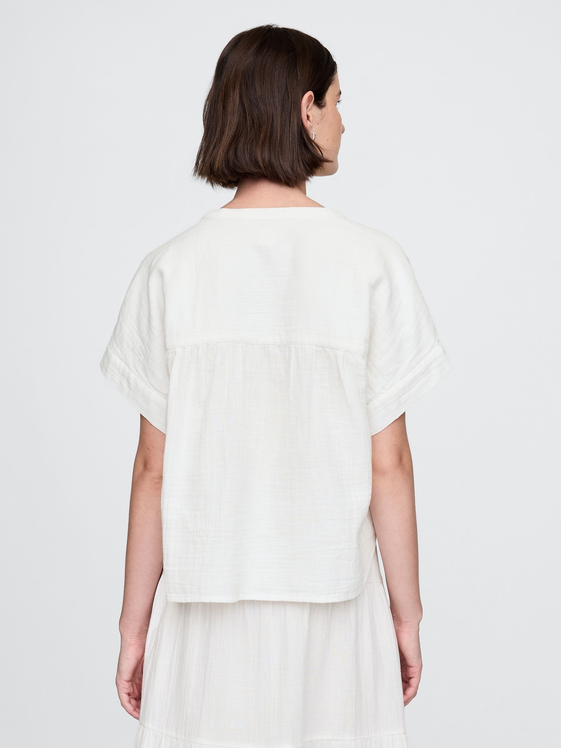 White Crinkle Gauze Dolman Short Sleeve Shirt - Image 2 of 5