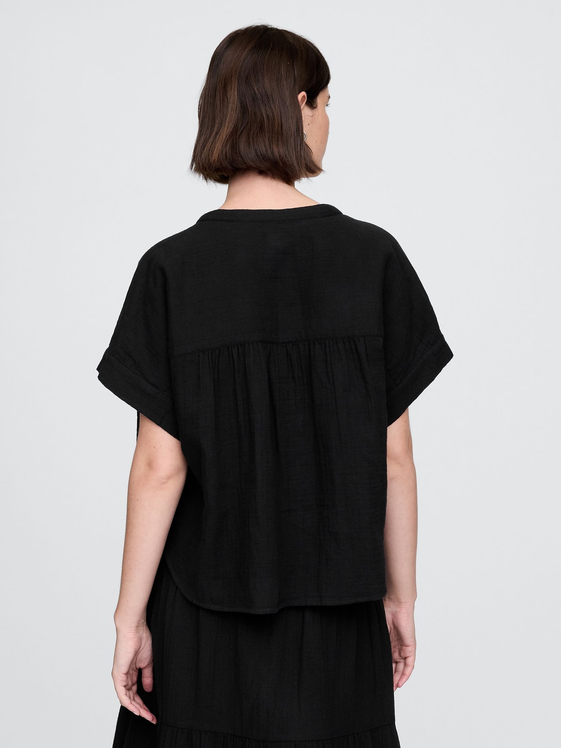 Black Crinkle Gauze Dolman Short Sleeve Shirt - Image 2 of 3