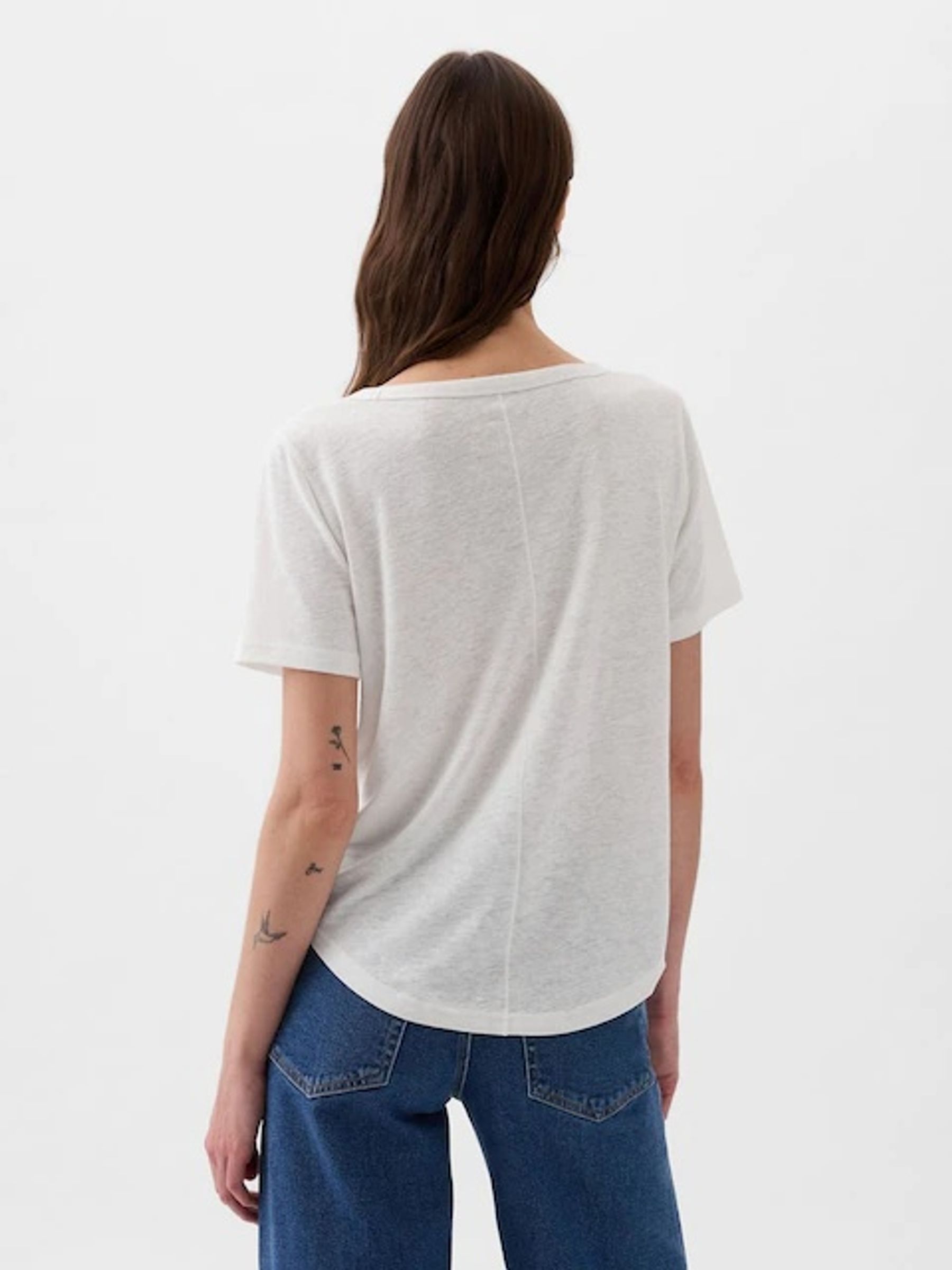 White Linen Blend Short Sleeve Scoop Neck T-Shirt - Image 2 of 7