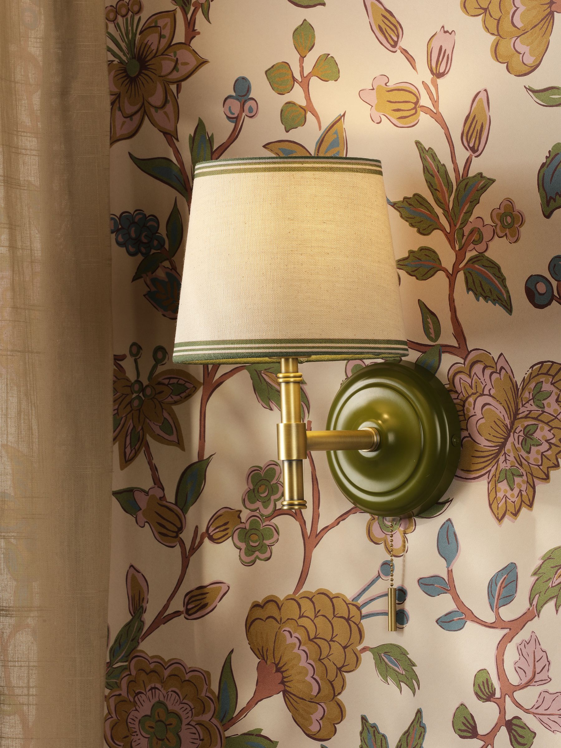 Green Upton Wall Light - Image 1 of 8