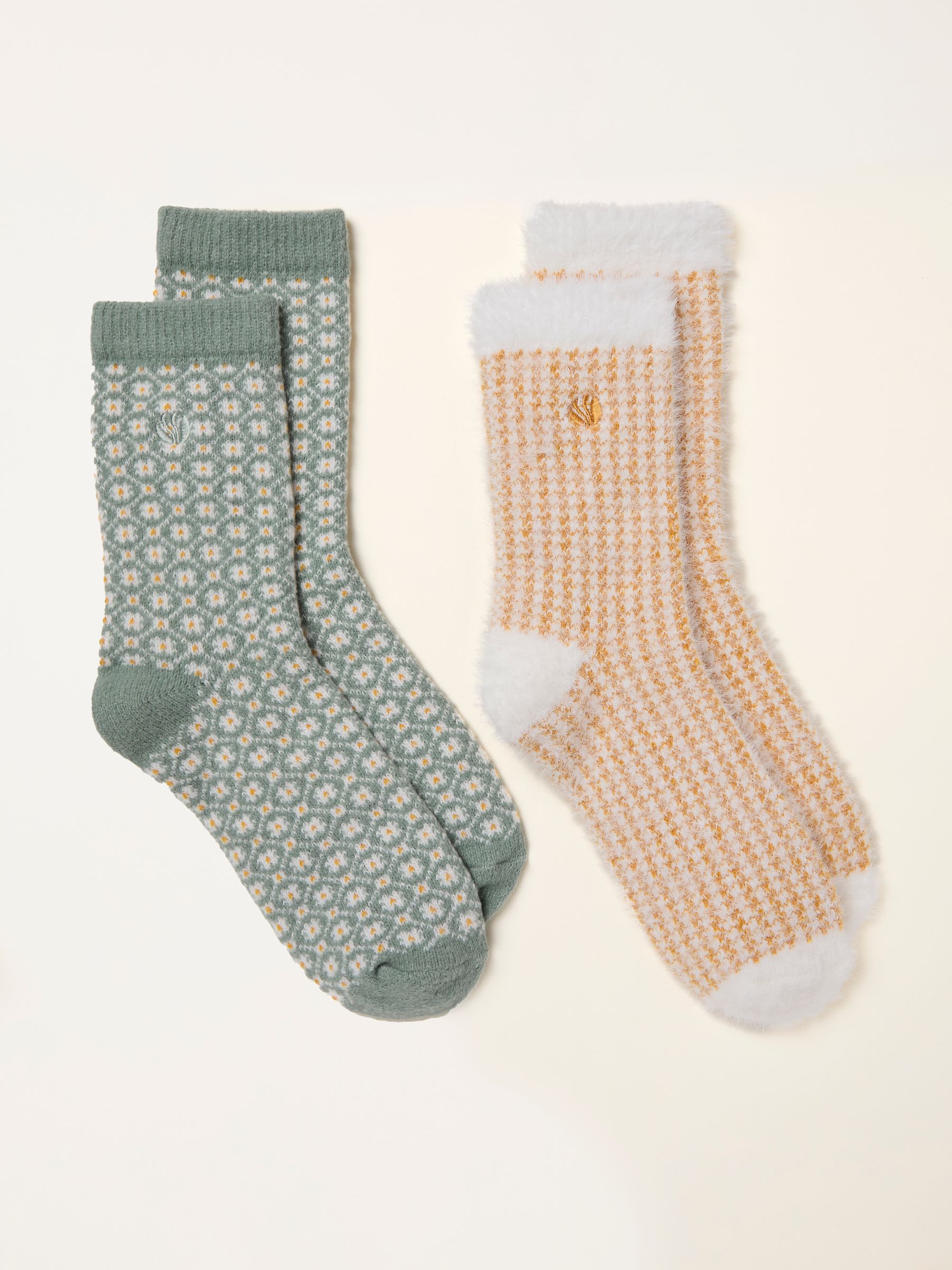 Green 2 Pairs of Geo Cosy Socks - Image 2 of 2