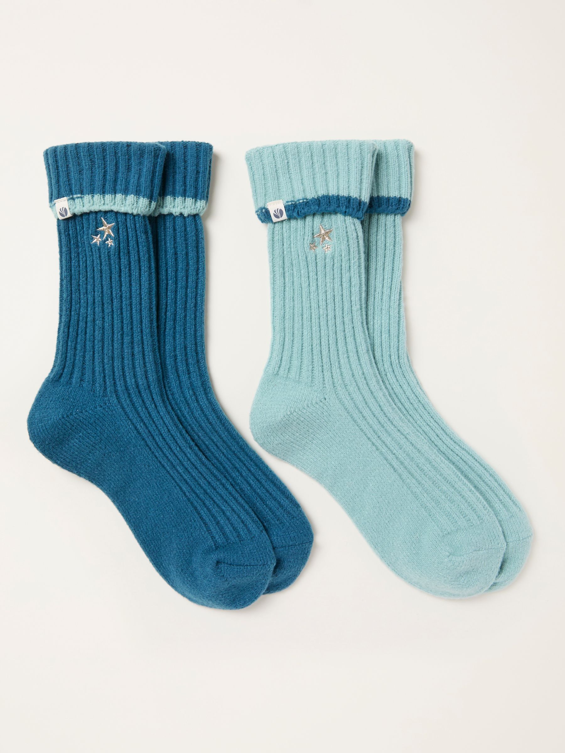 Green 2 Pairs of Super Soft Star Socks - Image 2 of 2