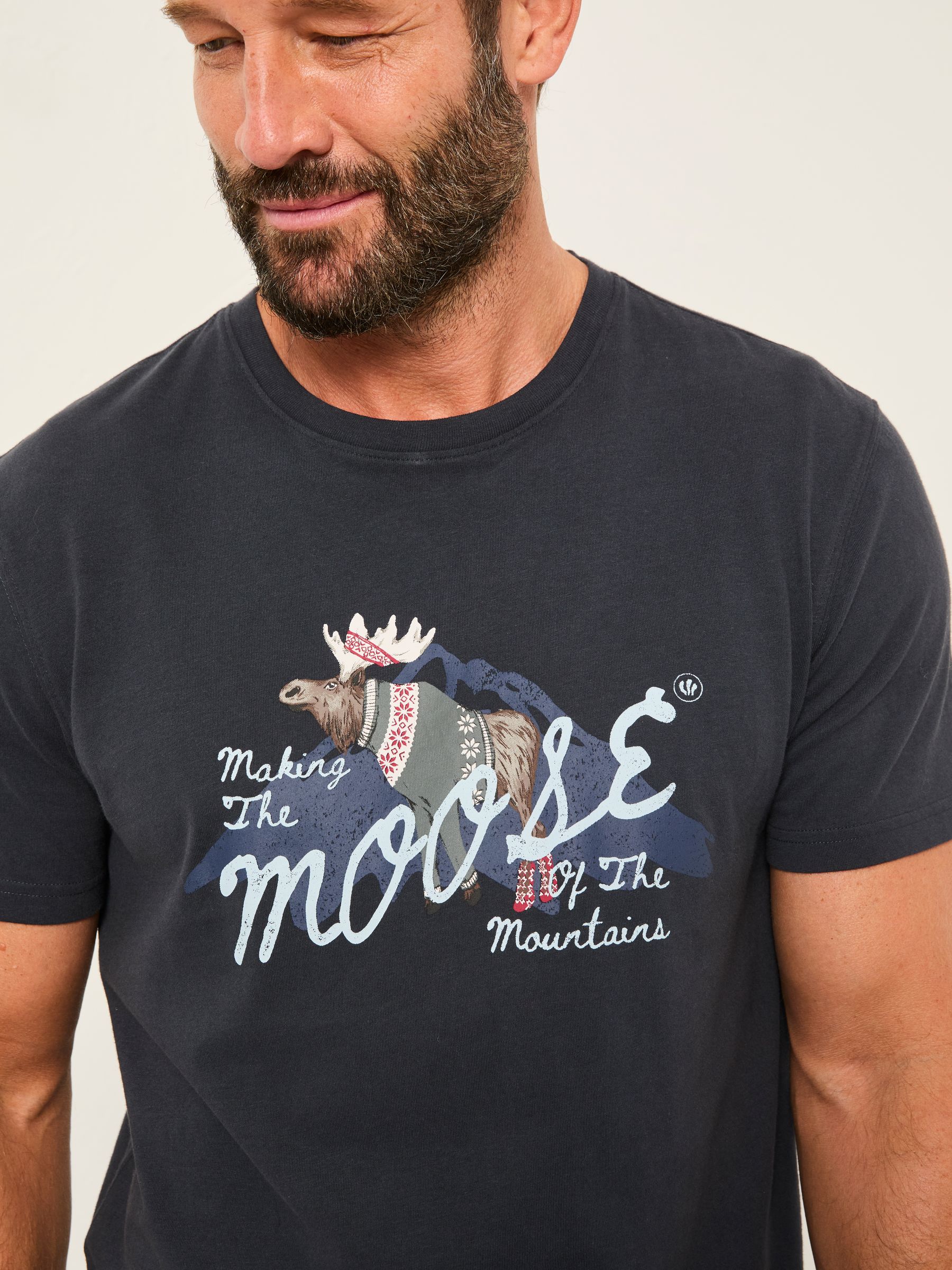 Navy Shelter Making The Moose T-Shirt - Image 4 of 6