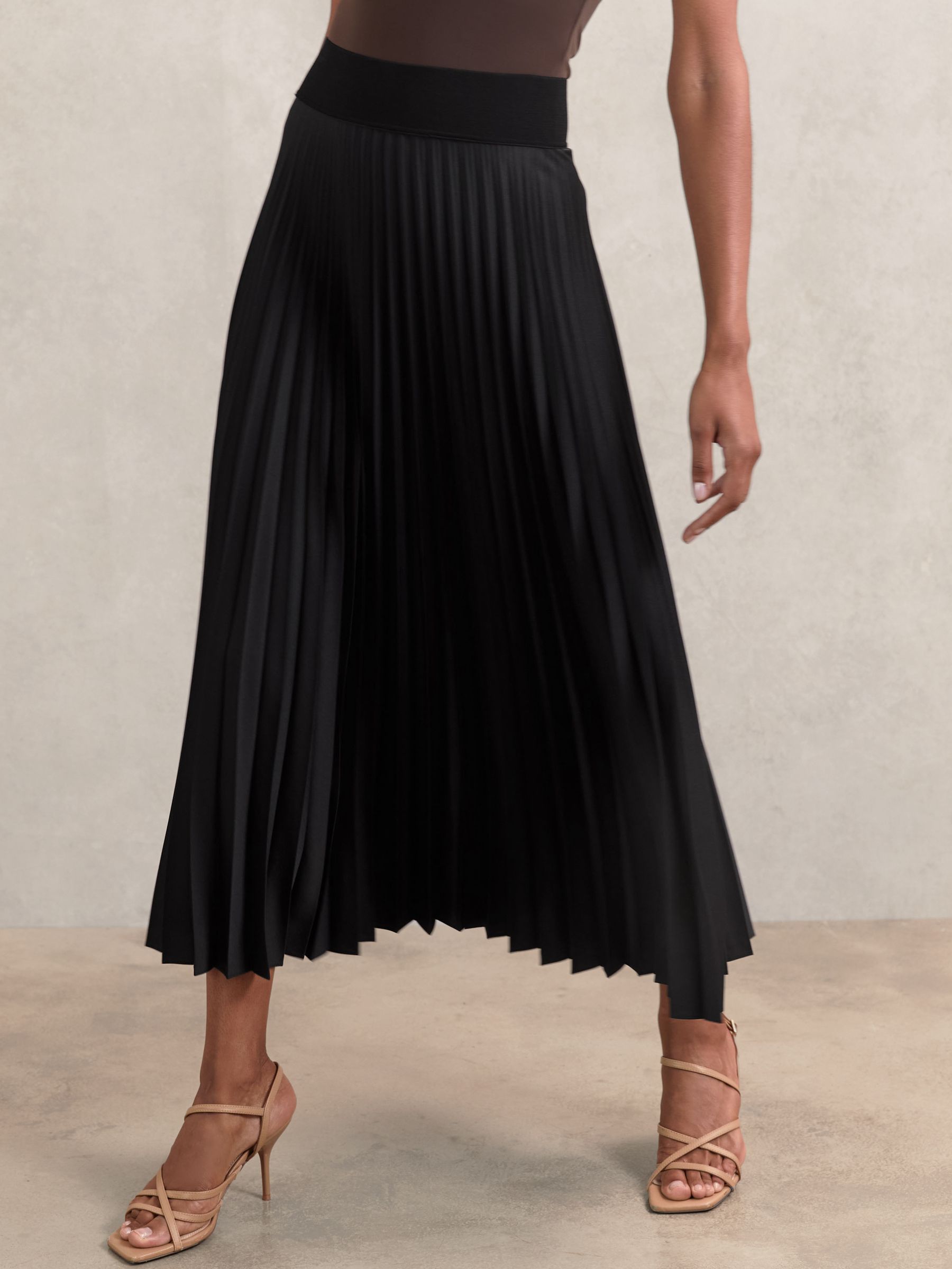 Pleated Midi Skirt in Black - Image 3 of 6