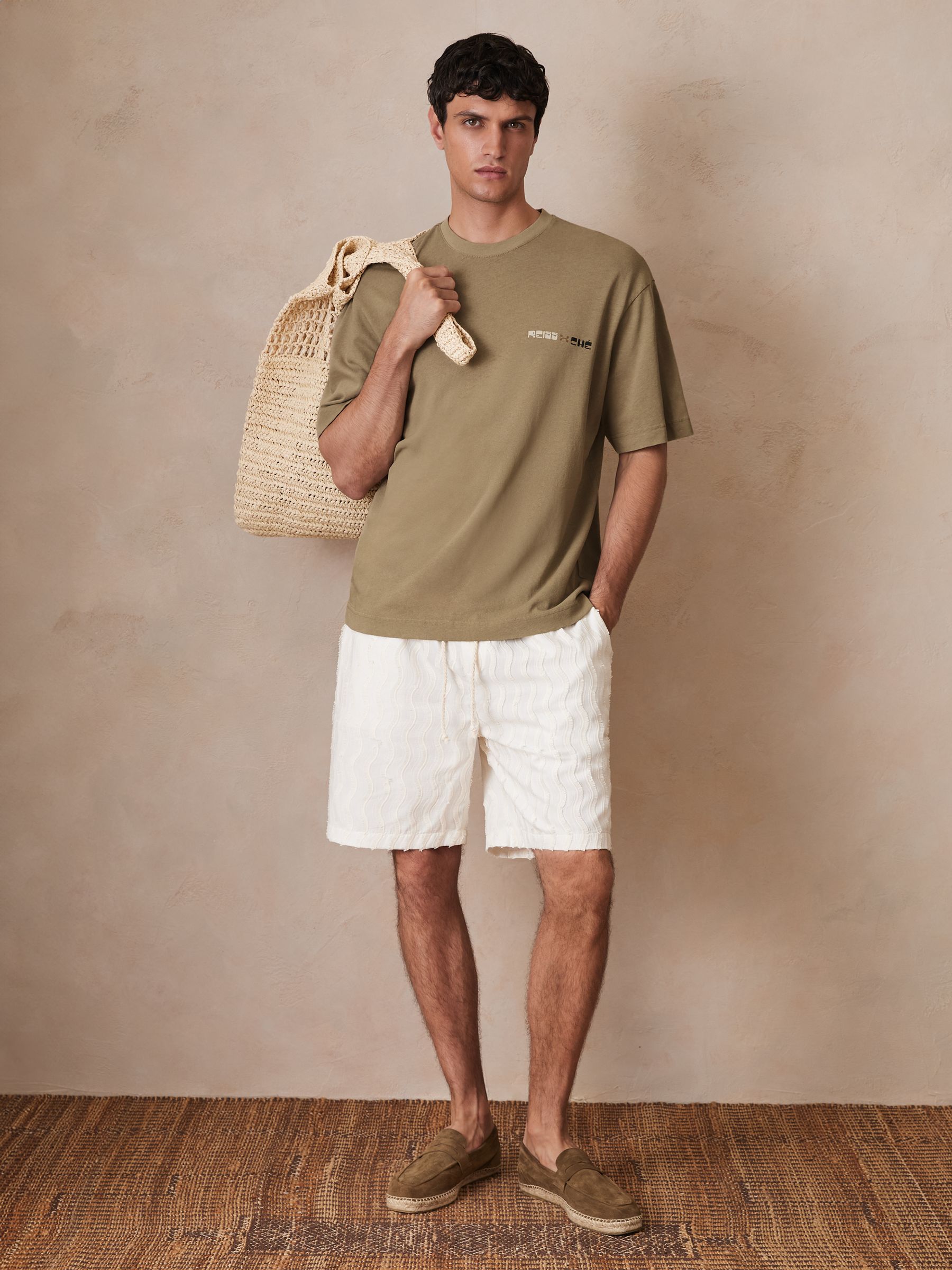 Reiss | Ché Cotton-Linen Sunset T-Shirt in Sage Green - Image 3 of 7