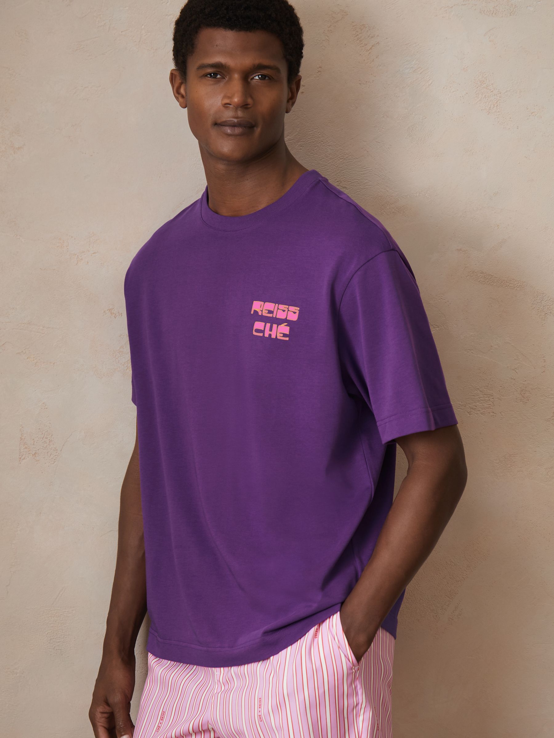 Reiss | Ché Cotton Palm-Print T-Shirt in Purple - Image 3 of 6