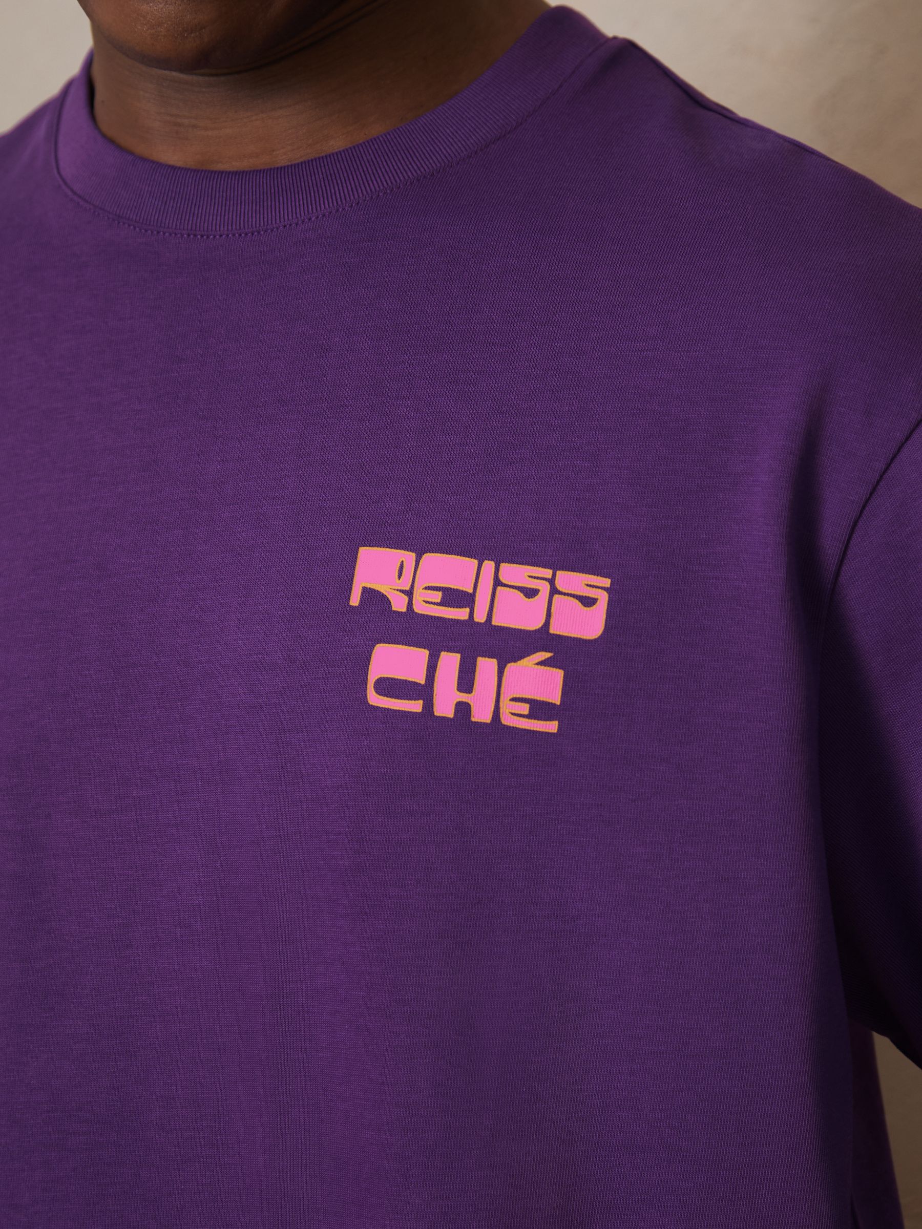 Reiss | Ché Cotton Palm-Print T-Shirt in Purple - Image 4 of 6