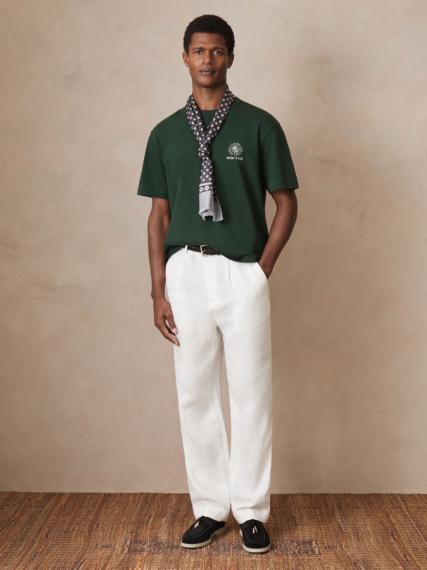 Reiss | Ché Cotton Palm-Tree T-Shirt in Green - Image 4 of 6