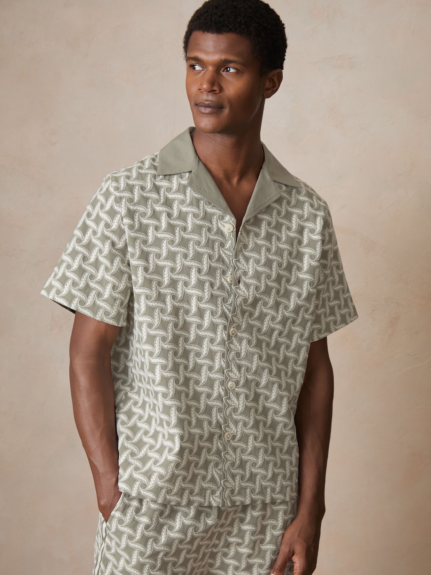 Reiss | Ché Motif-Embroidered Shirt in Sage/White - Image 4 of 7