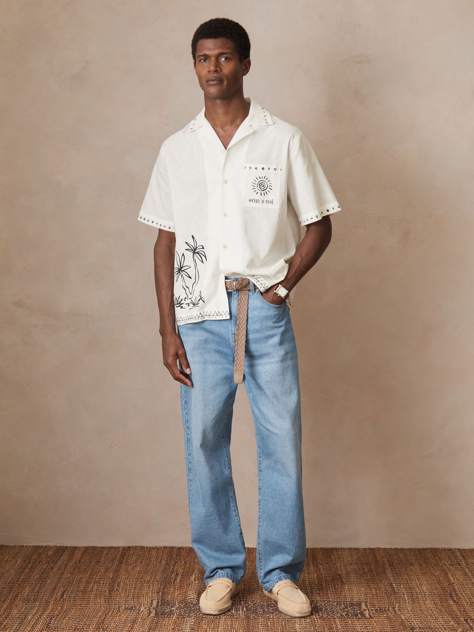 Reiss | Ché Cotton-Linen Palm Shirt in White - Image 3 of 8