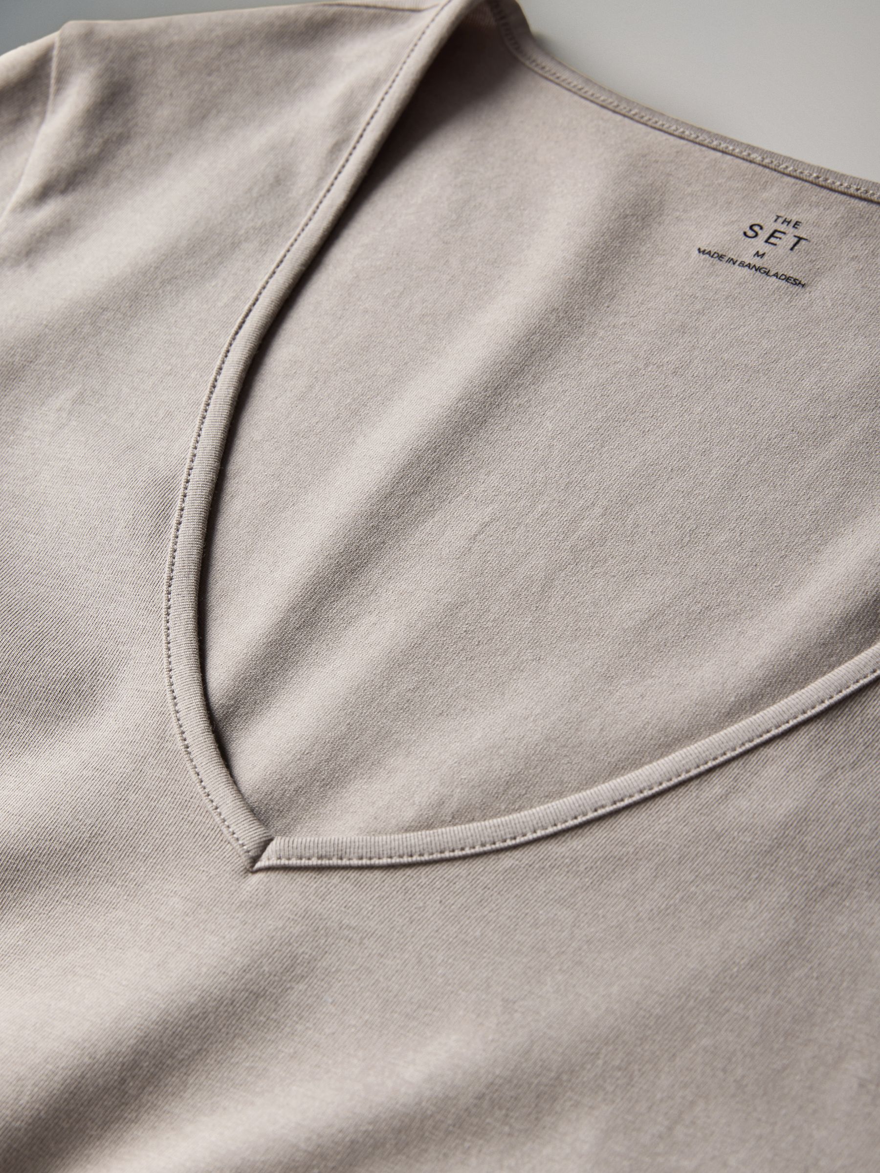 5 Pack Fitted Long Sleeve V-Neck T-Shirts - Image 13 of 14