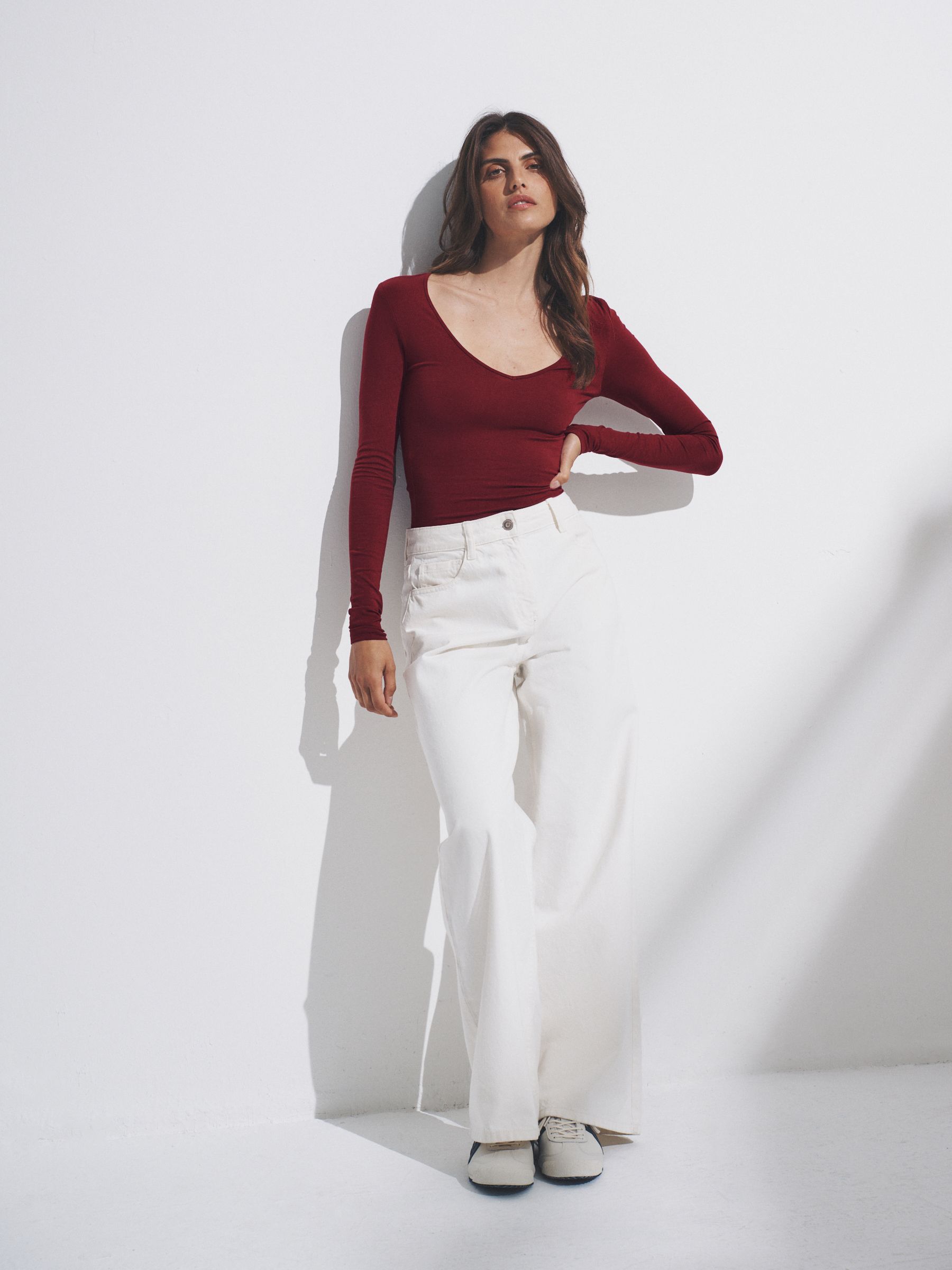 5 Pack Fitted Long Sleeve V-Neck T-Shirts - Image 7 of 14