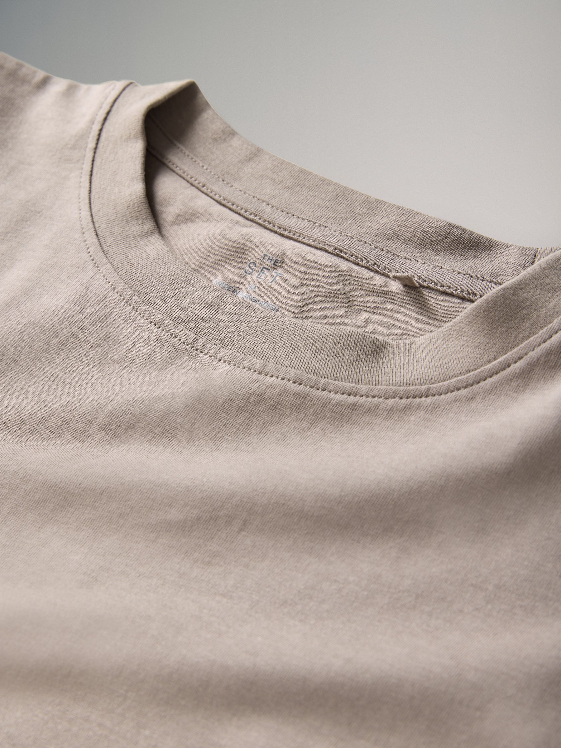 5 Pack 100% Cotton Relaxed Long Sleeve T-Shirts Black/Chocolate Brown/Taupe Brown/Neutral/White - Image 6 of 6