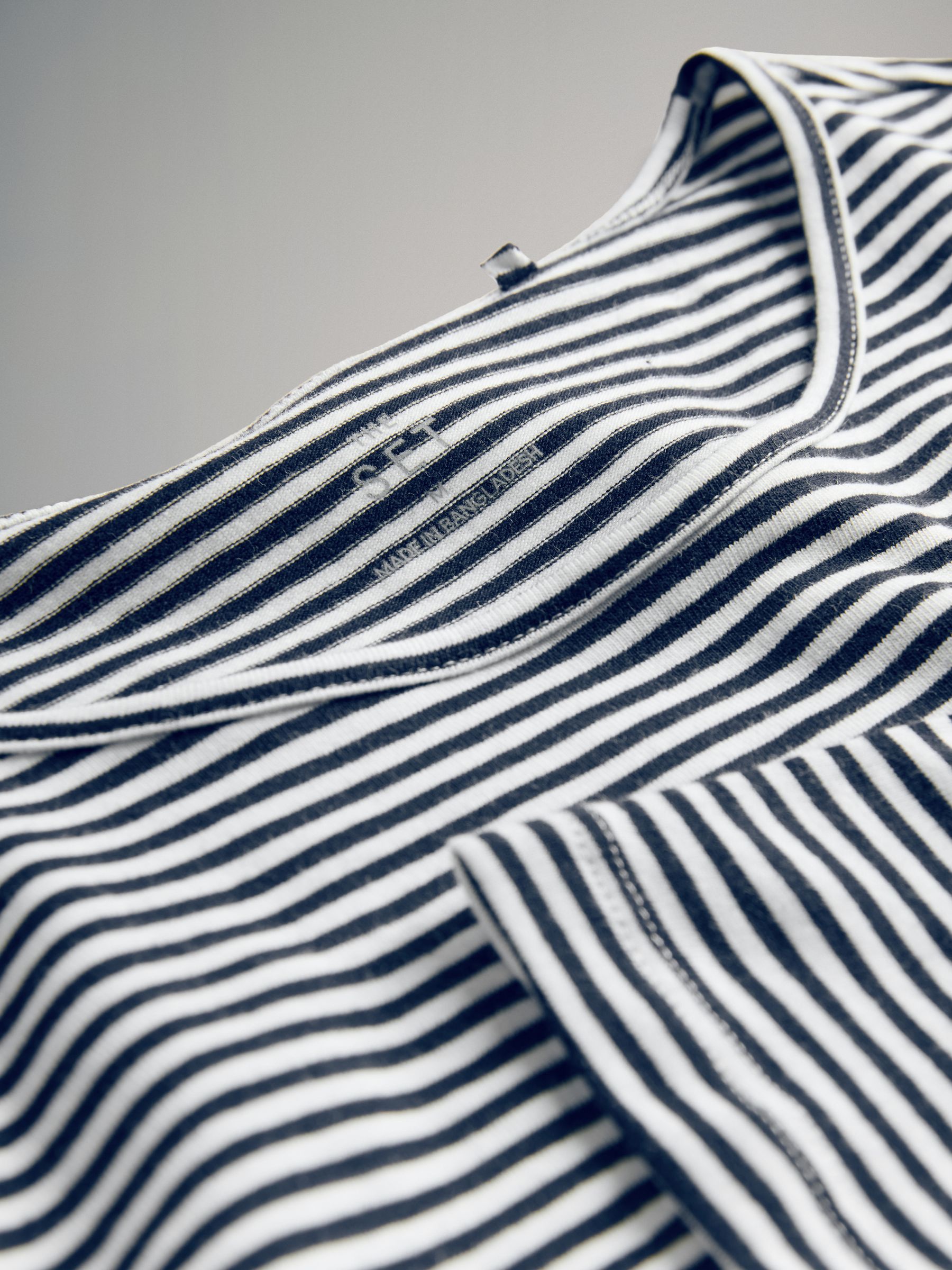 Cream/Navy/Light Blue/Brown/Chocolate Brown 5 Pack Long Sleeve Crew Neck T-Shirts - Image 6 of 6