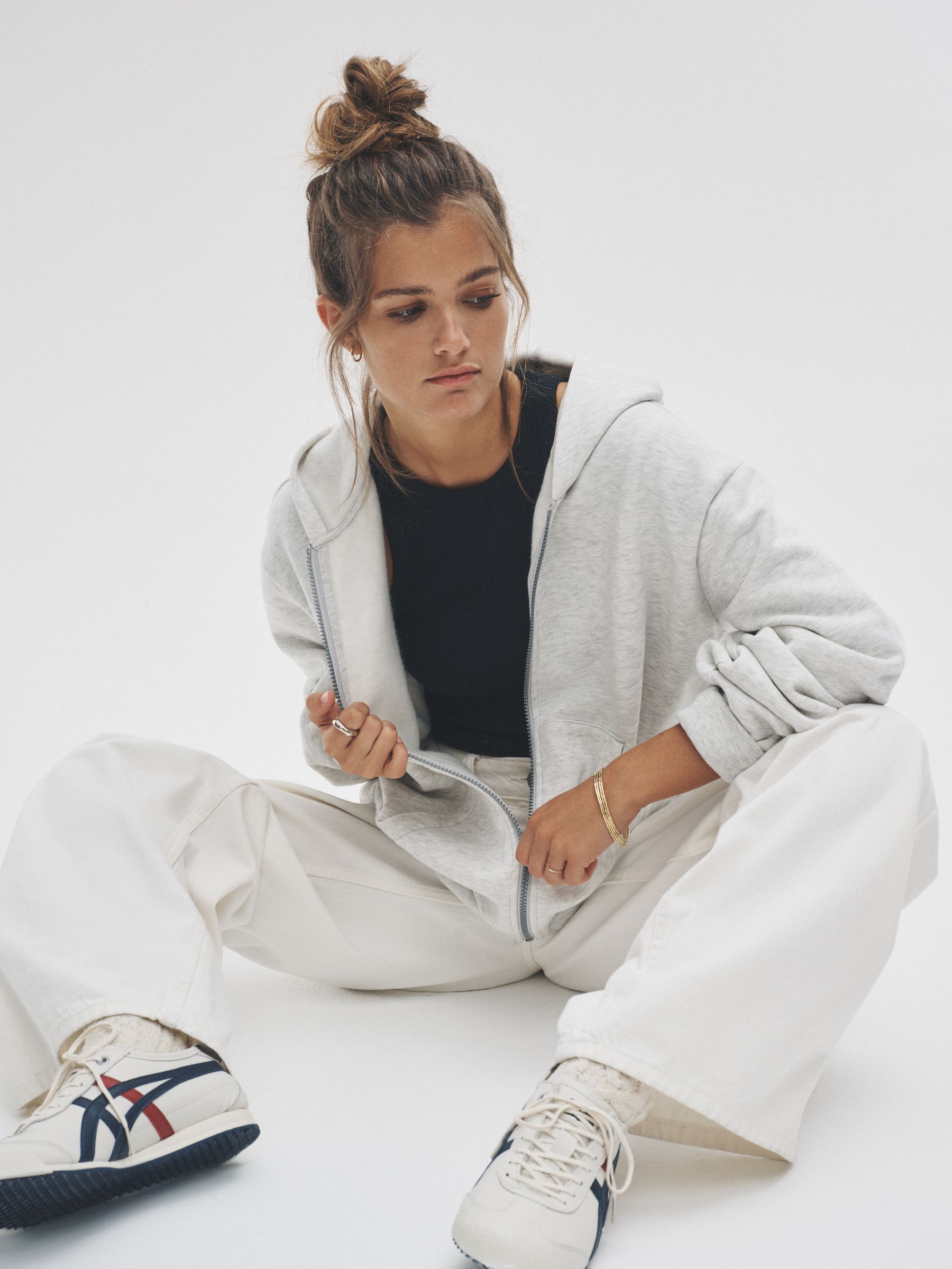 2 Pack Zip Though Hoodies - Image 7 of 13