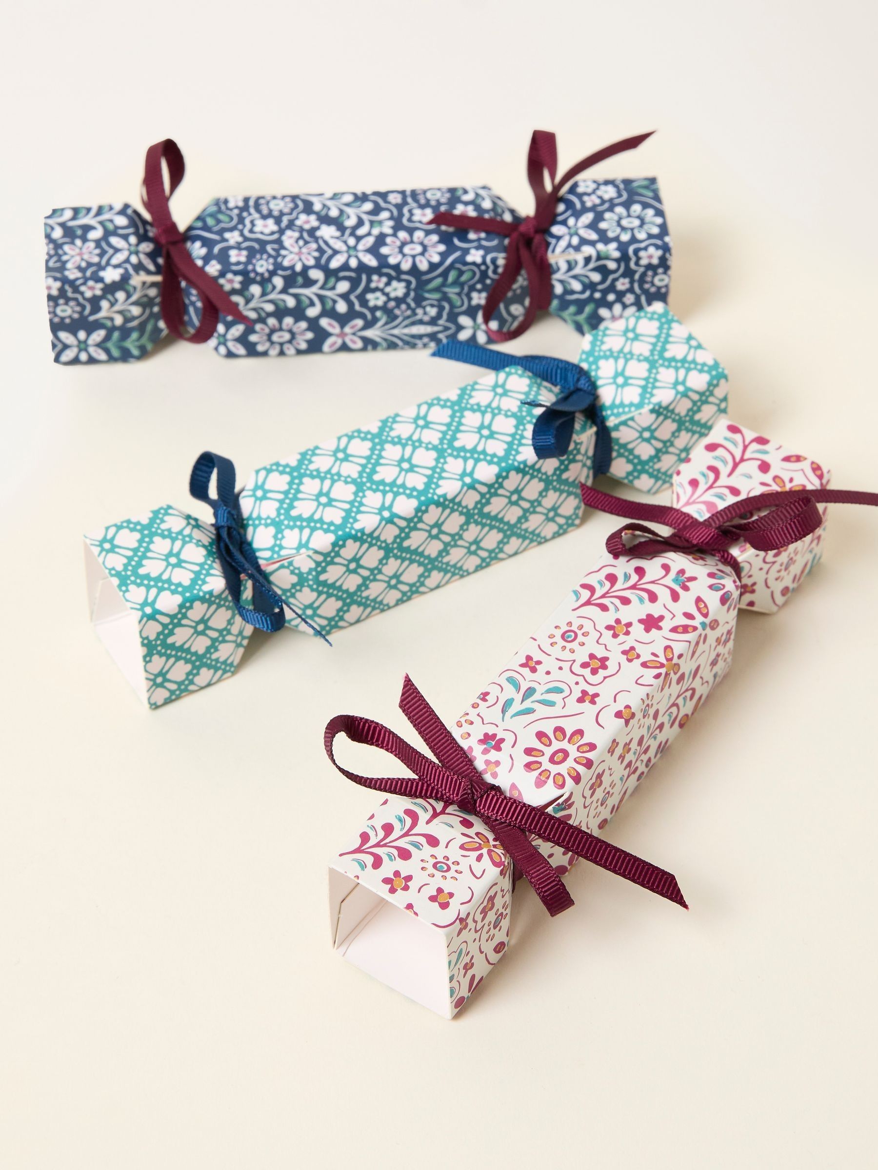 Multi Lavender Scented Bath Bomb Gift Set - Image 2 of 3
