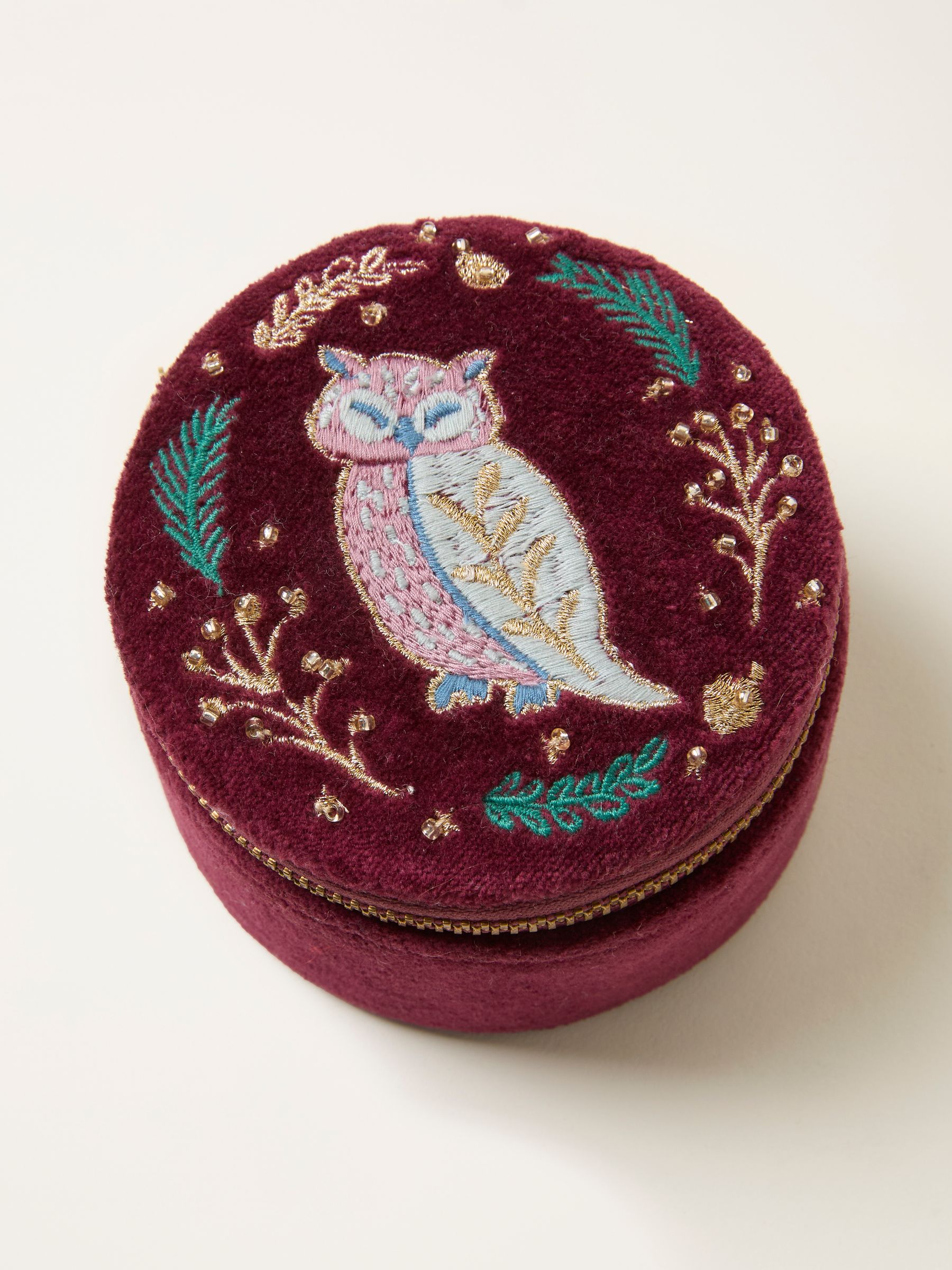 Burgundy Red Owl Embroidered Travel Jewellery Box - Image 2 of 3 Burgundy Red Owl Embroidered Travel Jewellery Box - Image 2 of 3