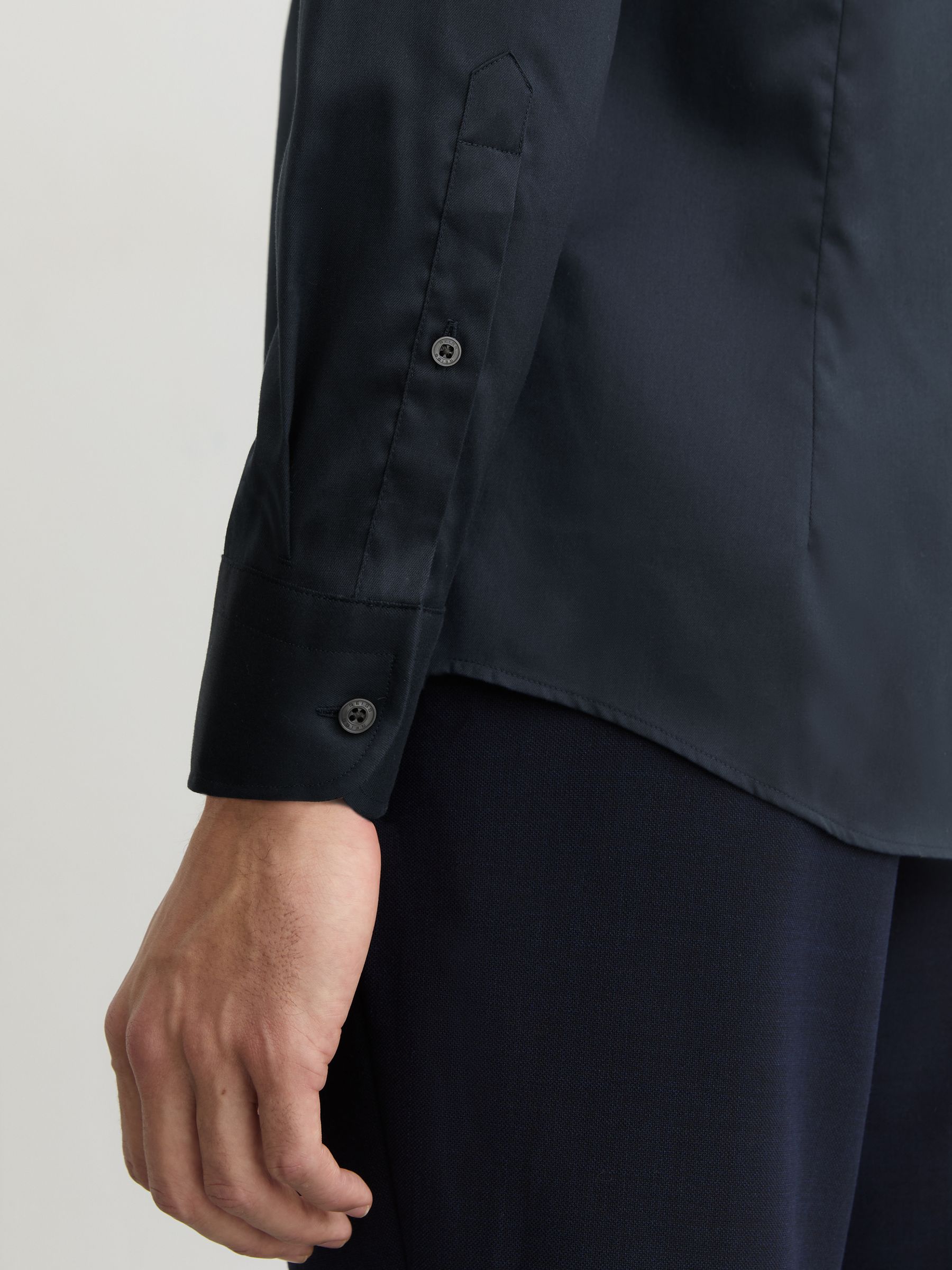 Slim Fit Cotton-Tencel Stretch Shirt in Blue - Image 6 of 8