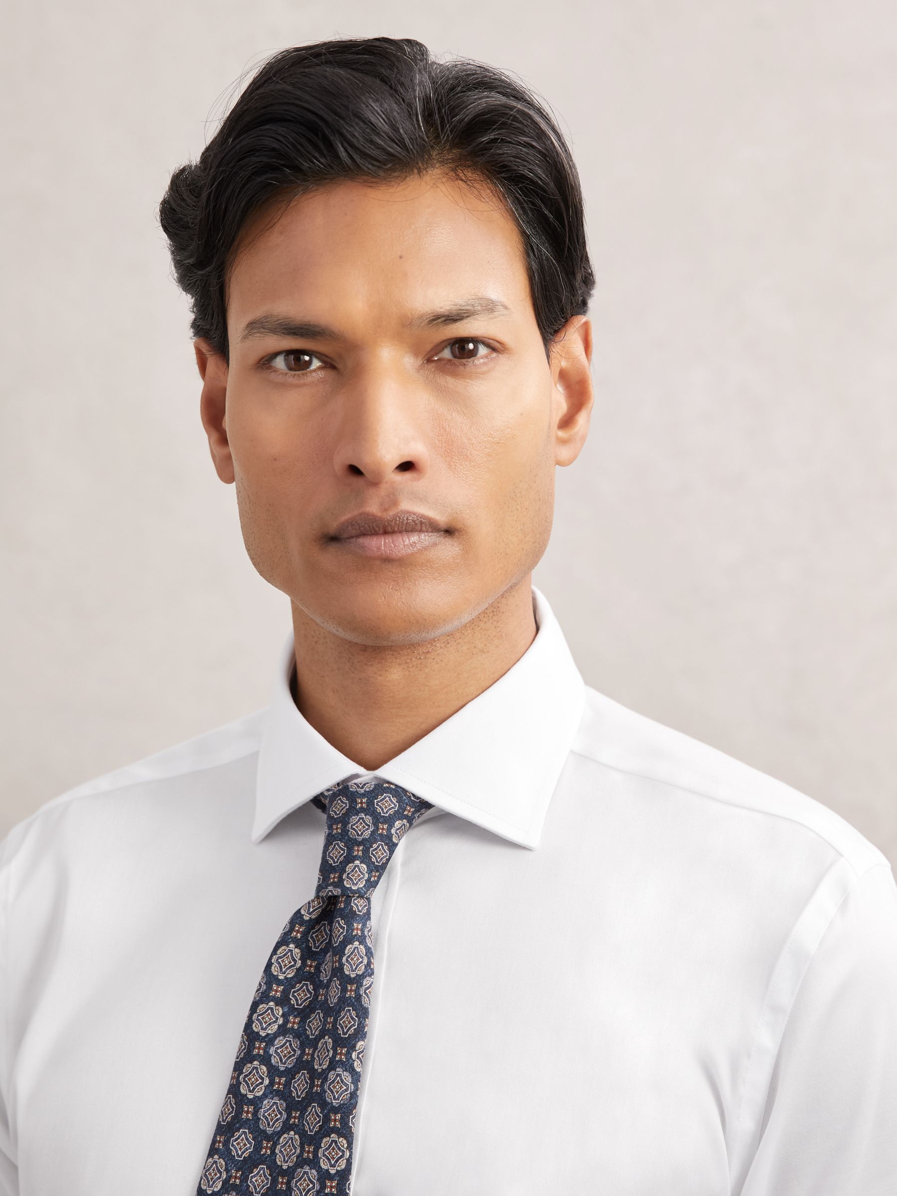 Slim Fit Cotton-Tencel Stretch Shirt in White - Image 4 of 8