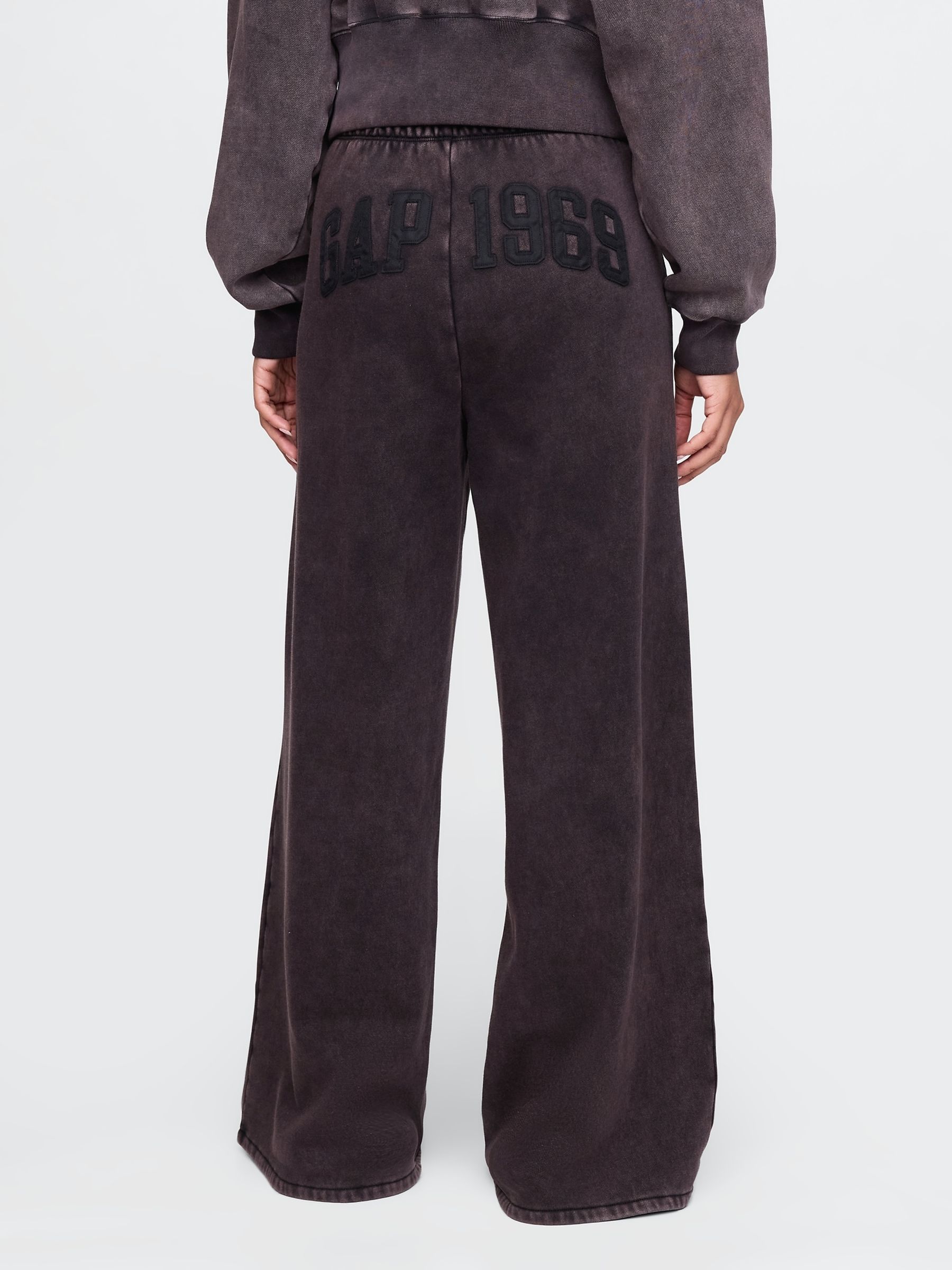 Washed Black Vintage Soft Baggy Wide-Leg Joggers - Image 2 of 5