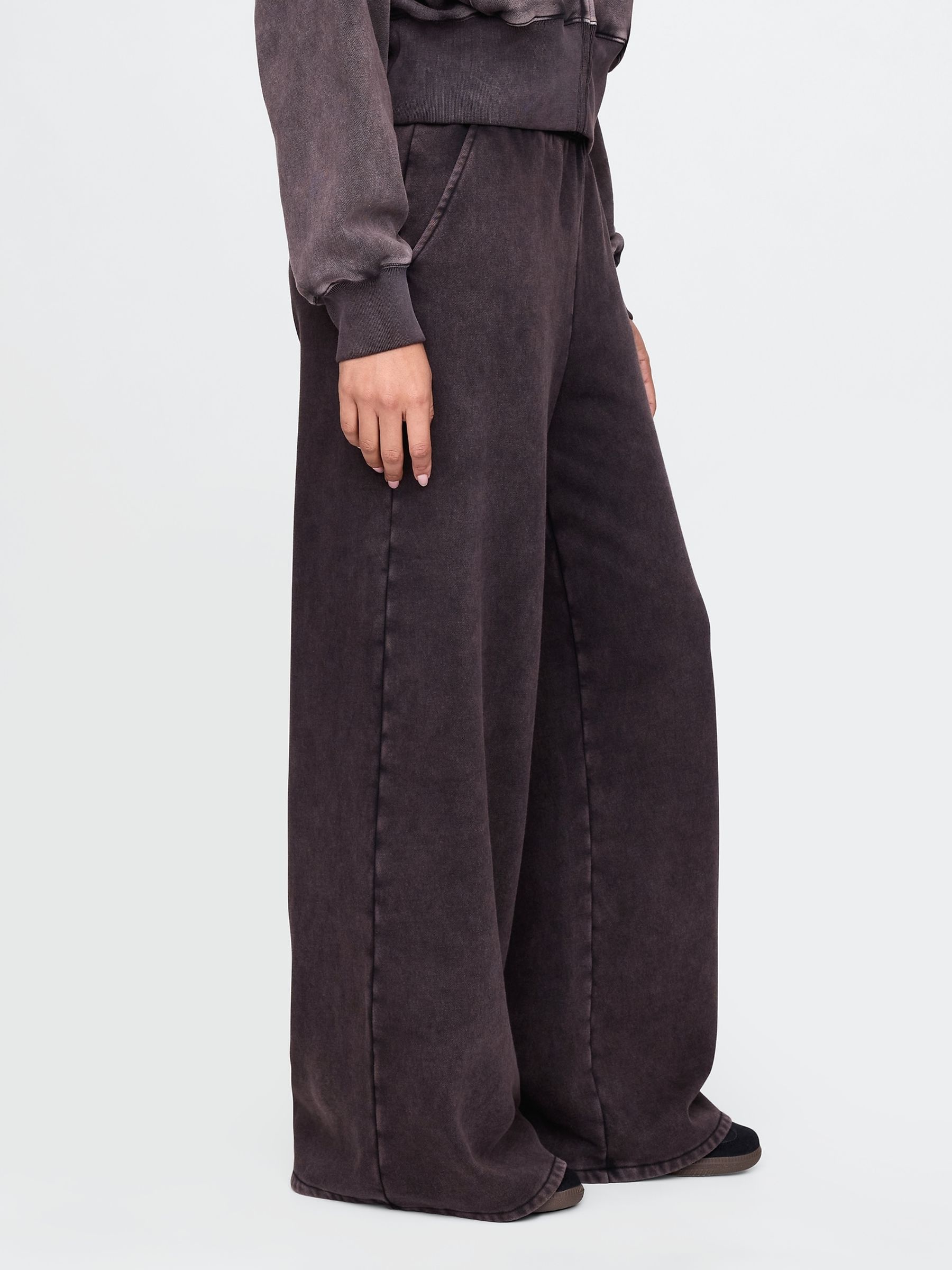 Washed Black Vintage Soft Baggy Wide-Leg Joggers - Image 3 of 5