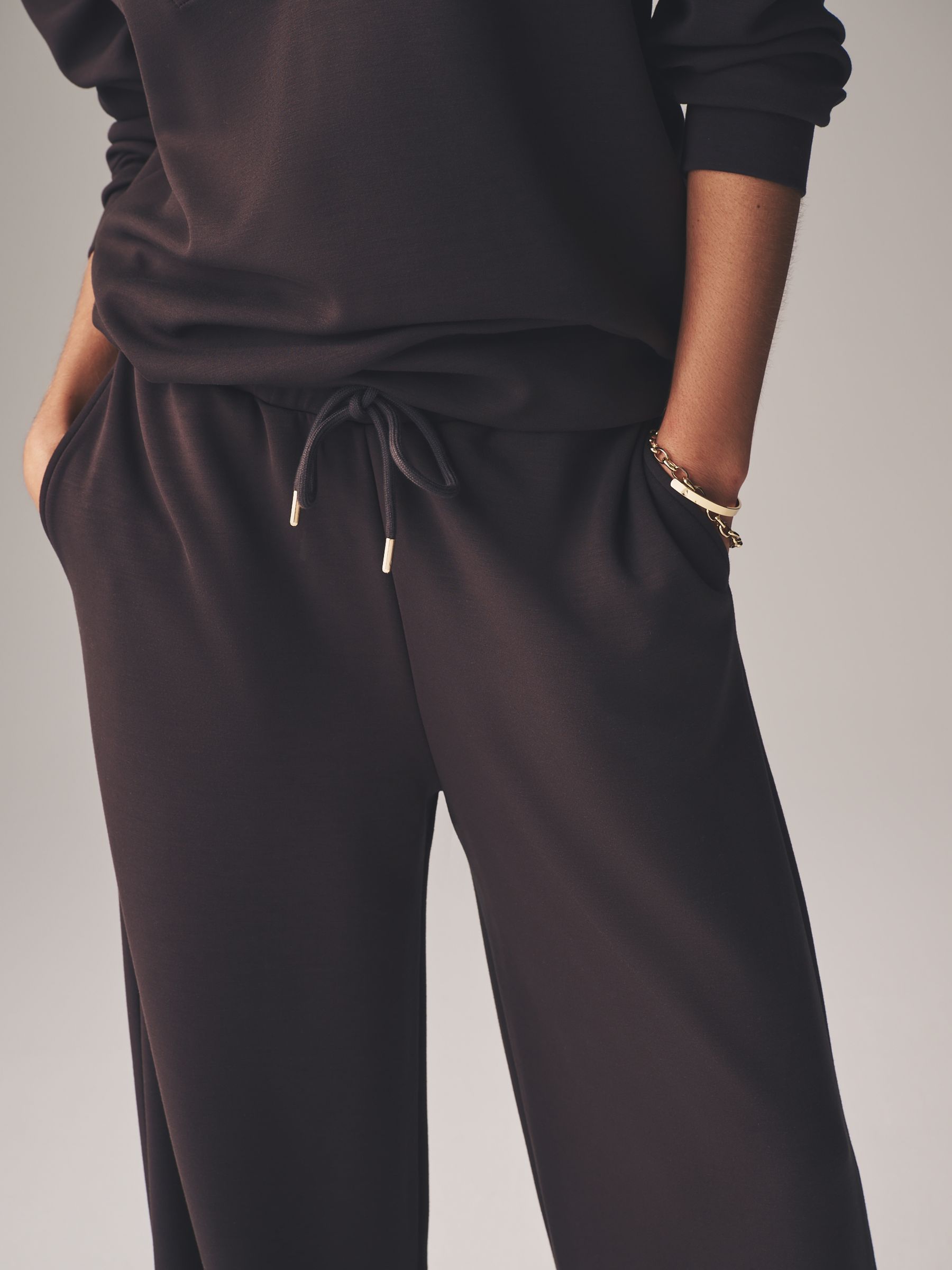 Chocolate Brown - Oversized Modal Zip Through Sweatshirt & Joggers Set - Image 6 of 9