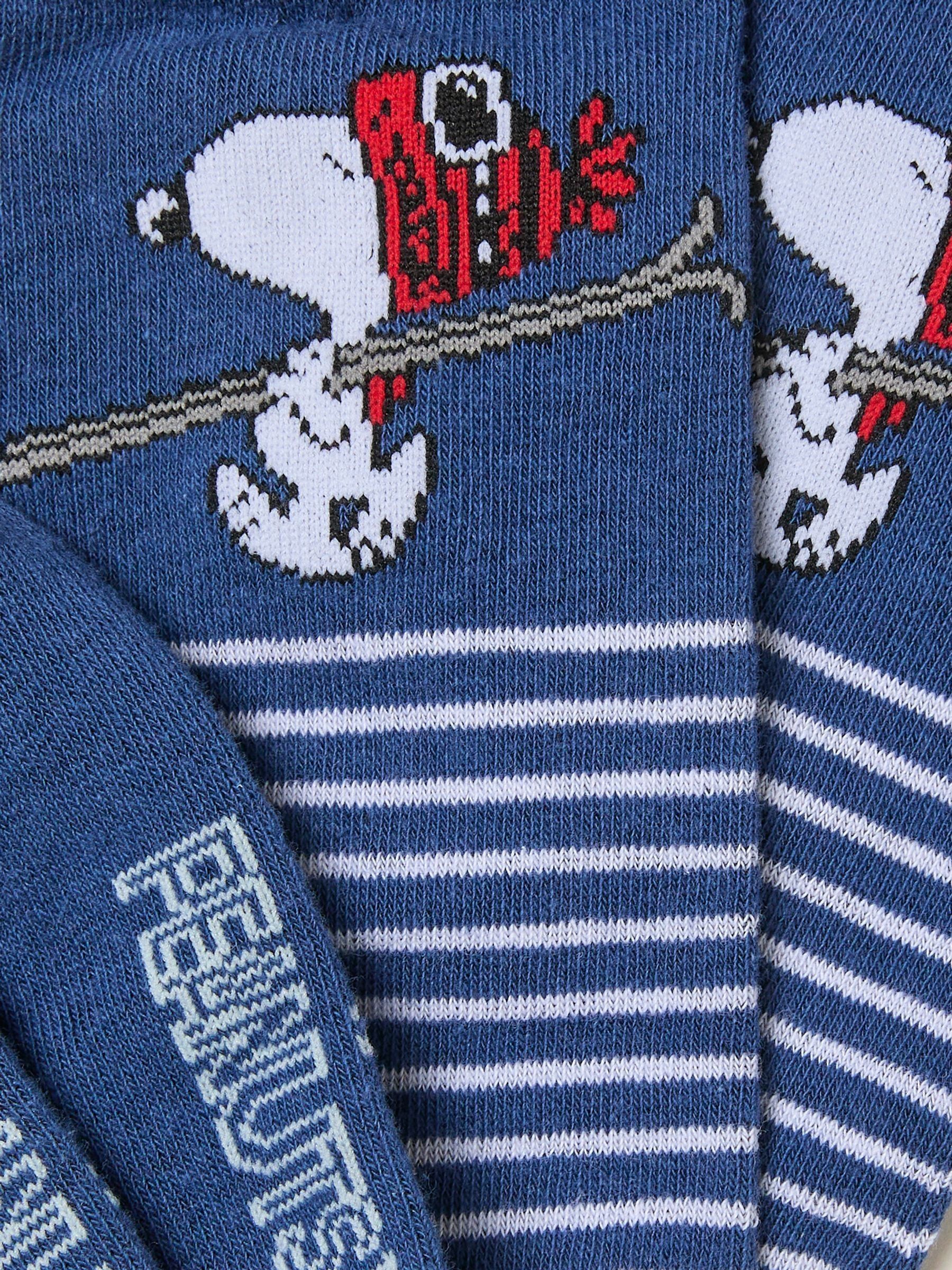 Blue Mens Skiing Snoopy Socks in a Mug - Image 3 of 3