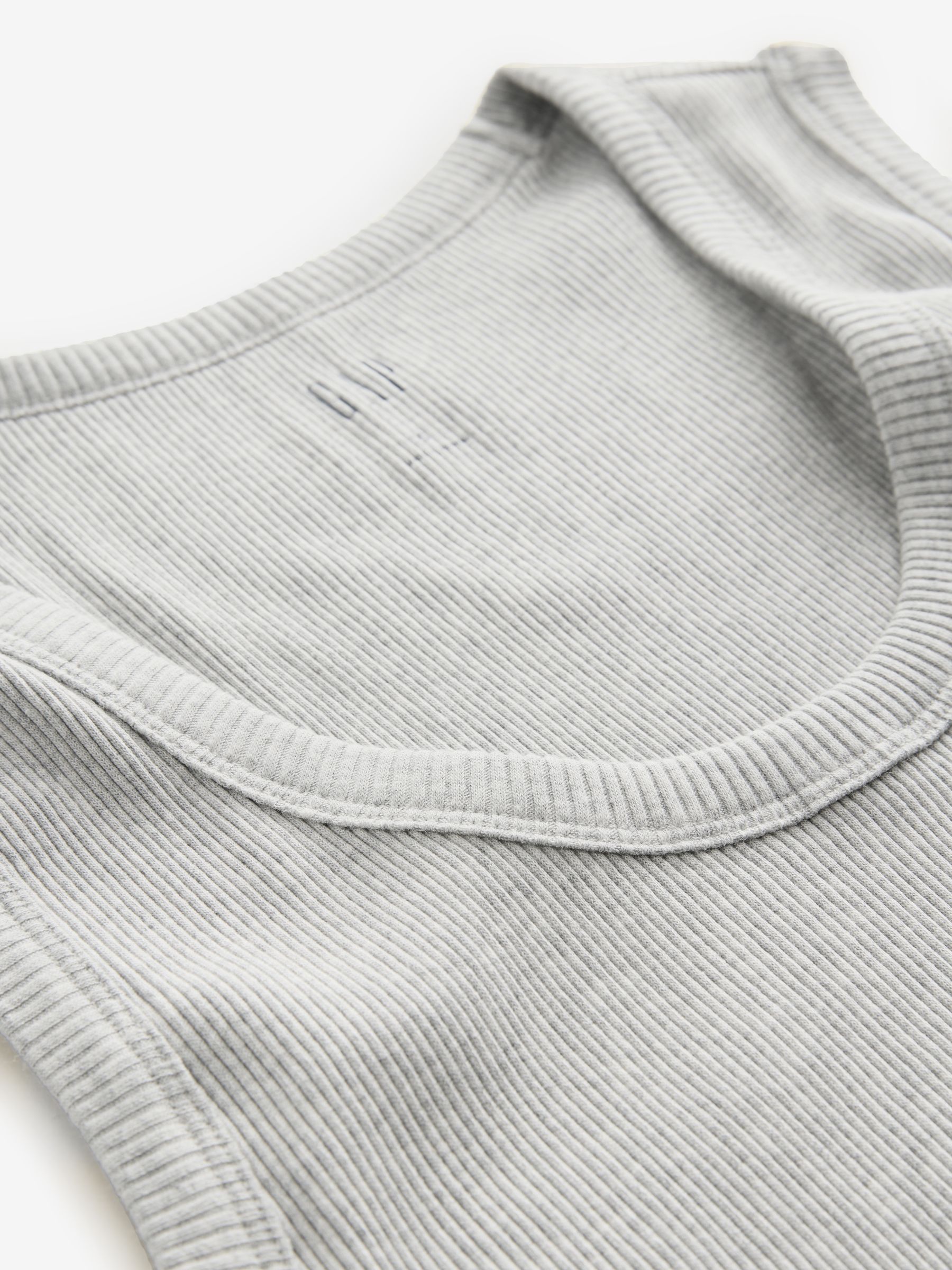 Light Grey Ribbed Knit Cotton Stretch Scoop Vest - Image 3 of 4