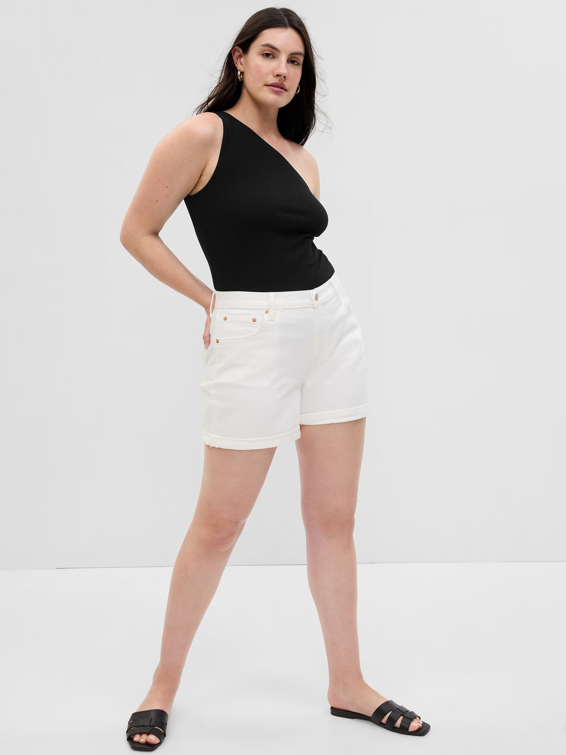 White 5" Mid Rise Girlfriend Shorts - Image 4 of 5
