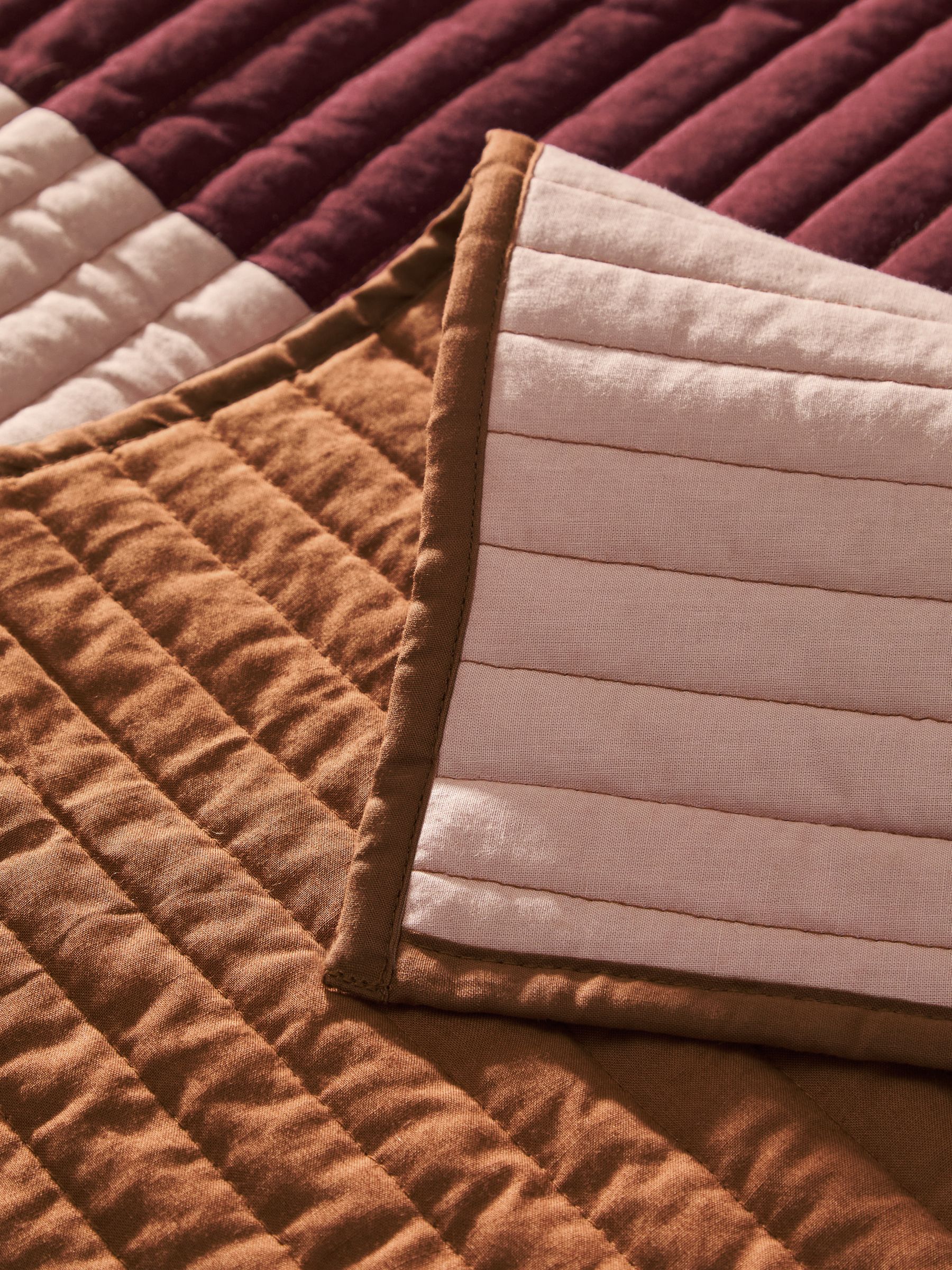 Imleda Quilted Cotton Bedspread in Pink - Image 3 of 4