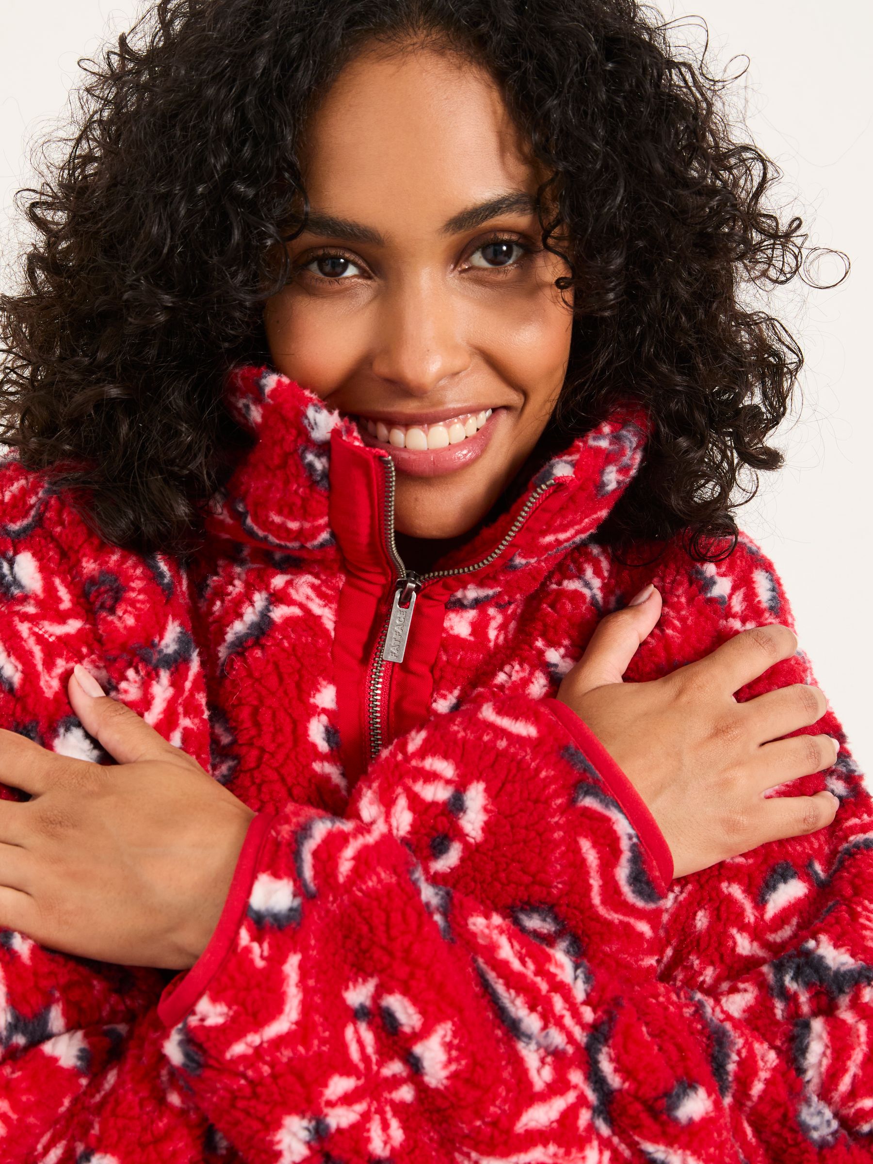 Red Shelter Printed Half Neck Fleece - Image 4 of 5