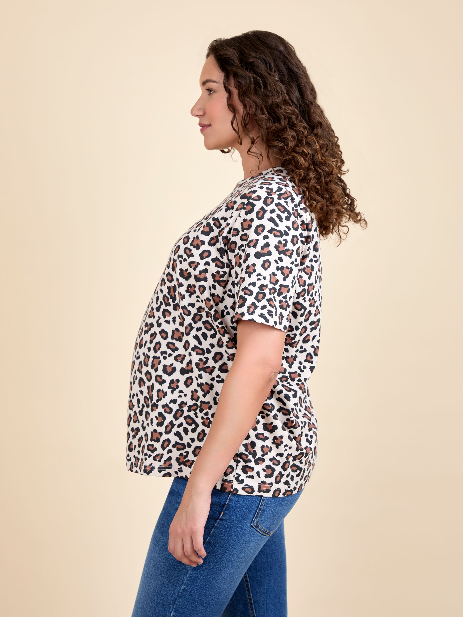 Light Brown Oversized Boyfriend Maternity T-Shirt - Image 2 of 4
