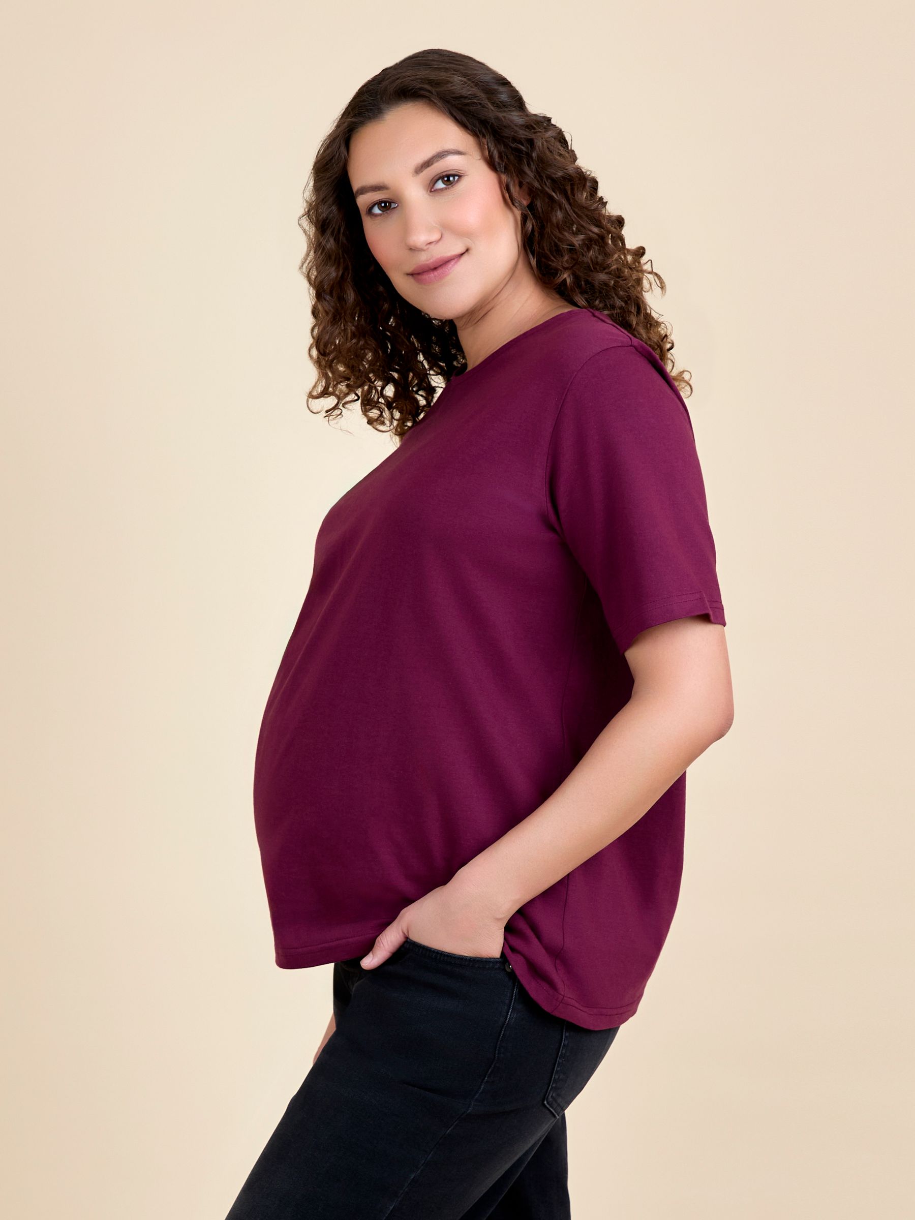 Red Oversized Boyfriend Maternity T-Shirt - Image 2 of 4