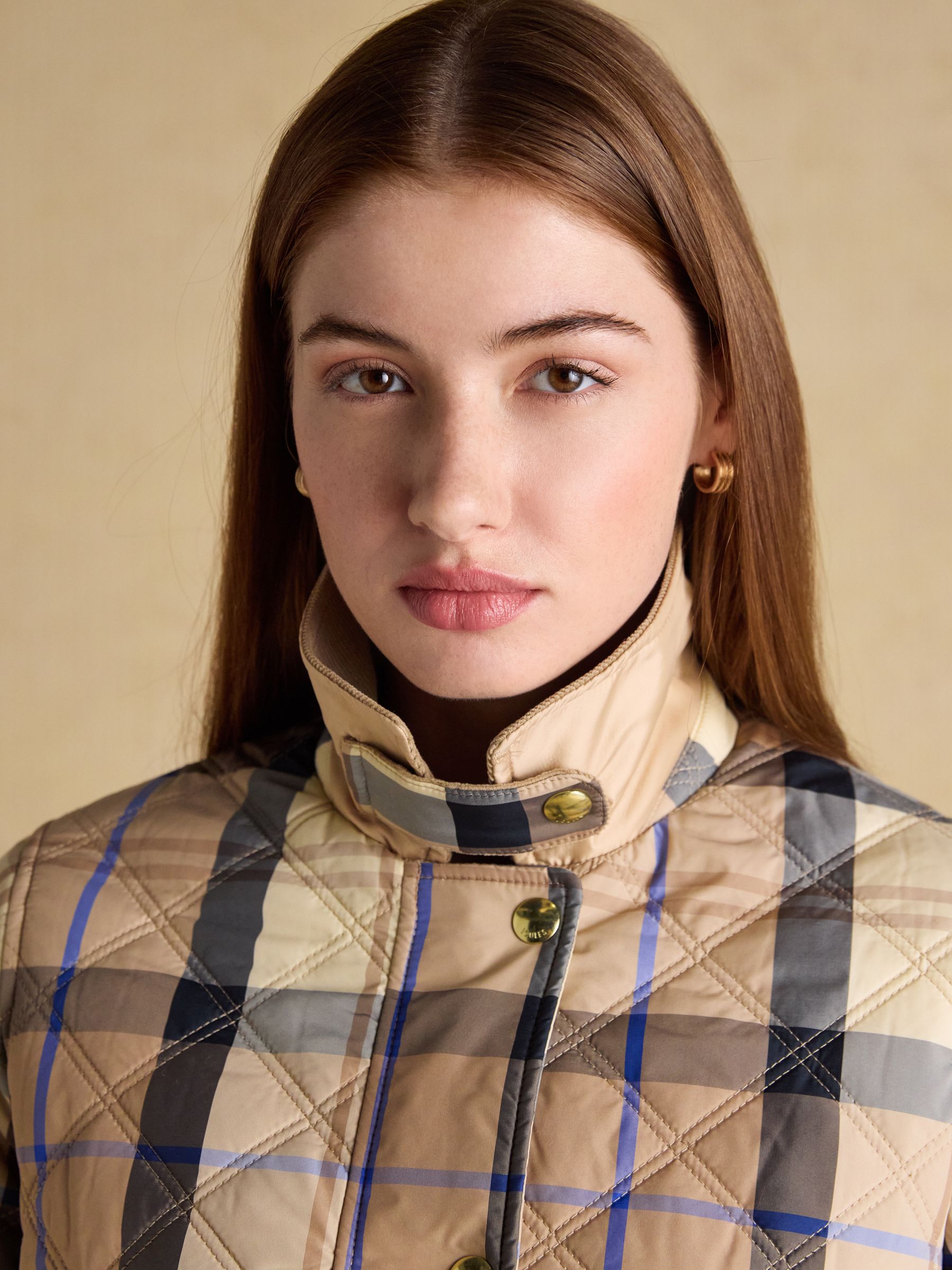 Harrogate Beige Check Showerproof Diamond Quilted Barn Jacket - Image 12 of 17