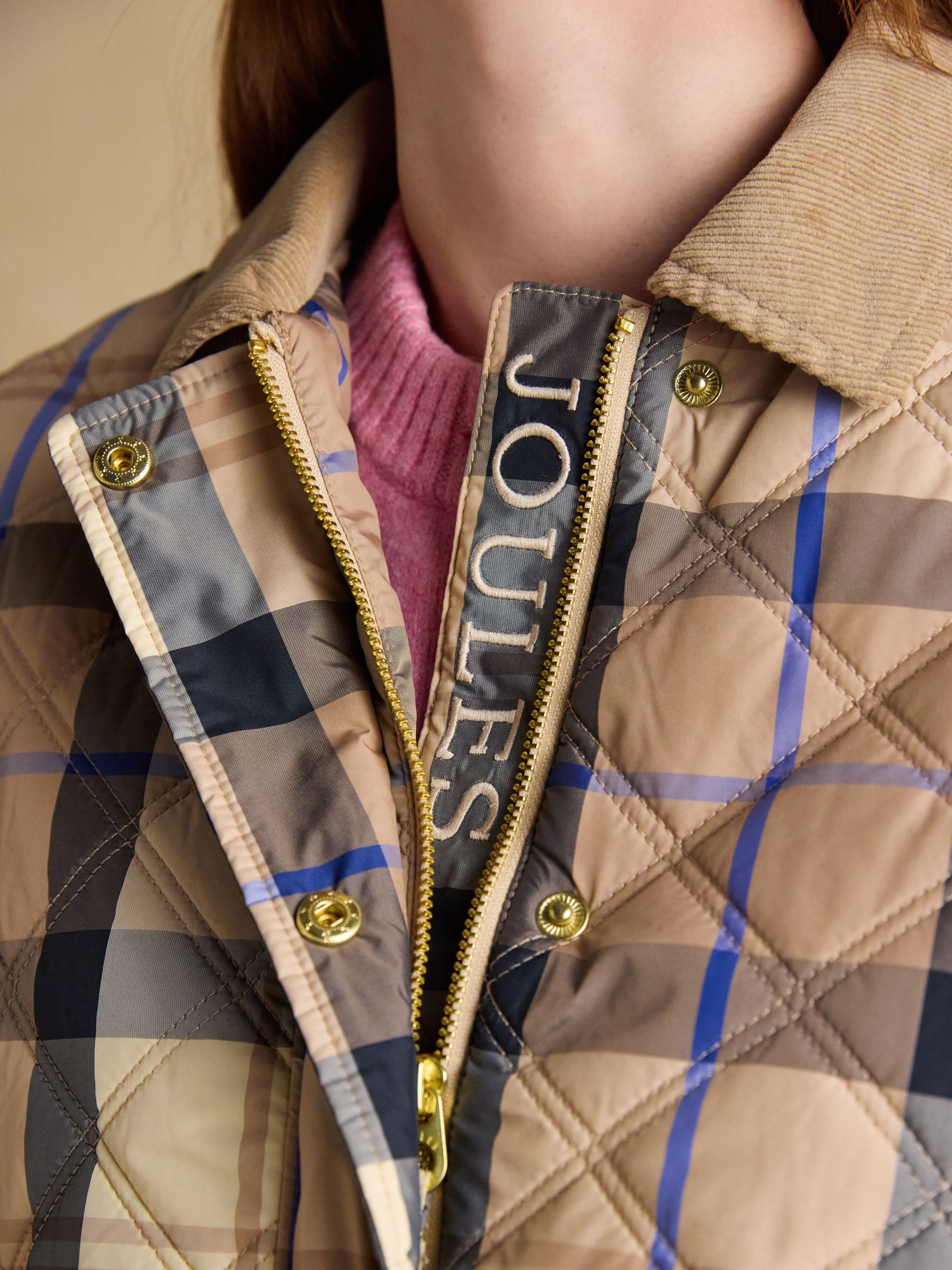 Harrogate Beige Check Showerproof Diamond Quilted Barn Jacket - Image 9 of 17