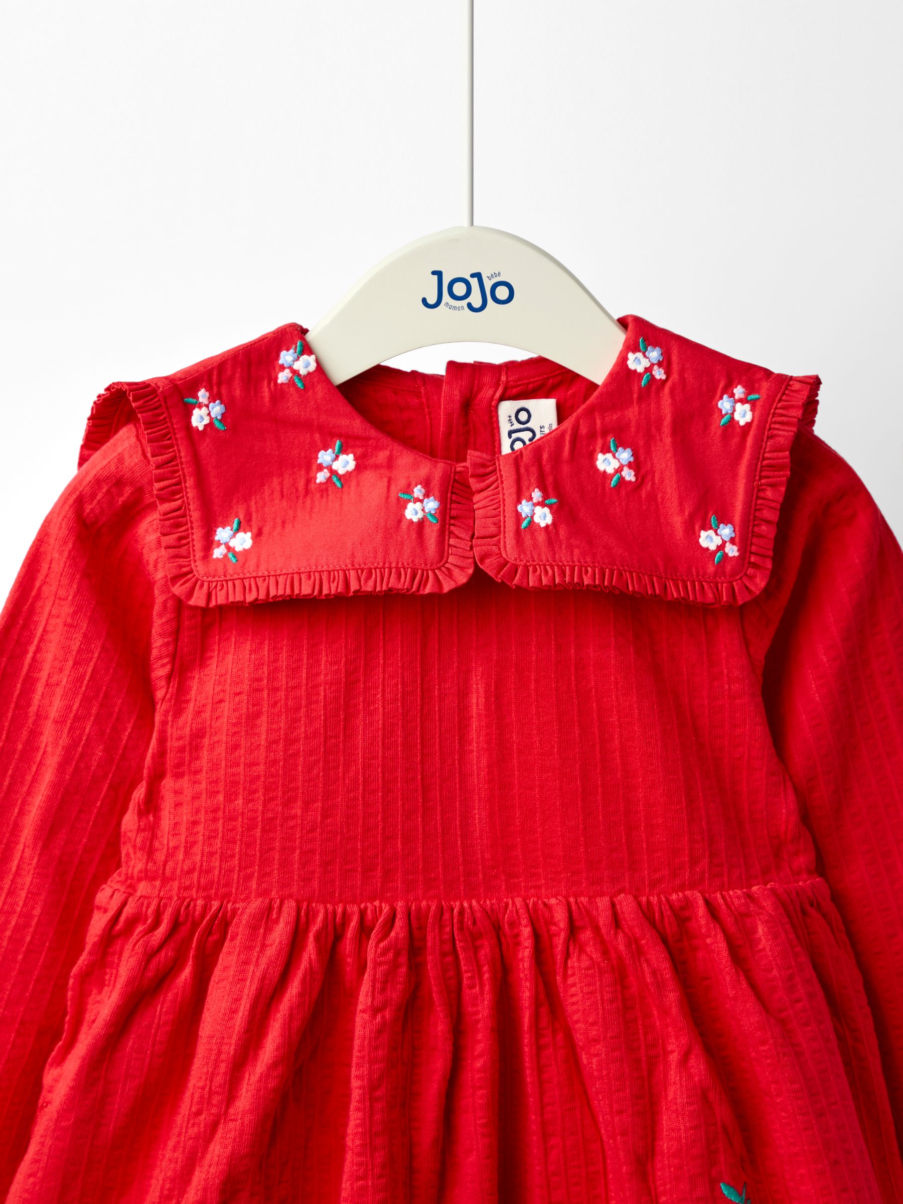 Red Oversized Collar Appliqué Dress - Image 3 of 4