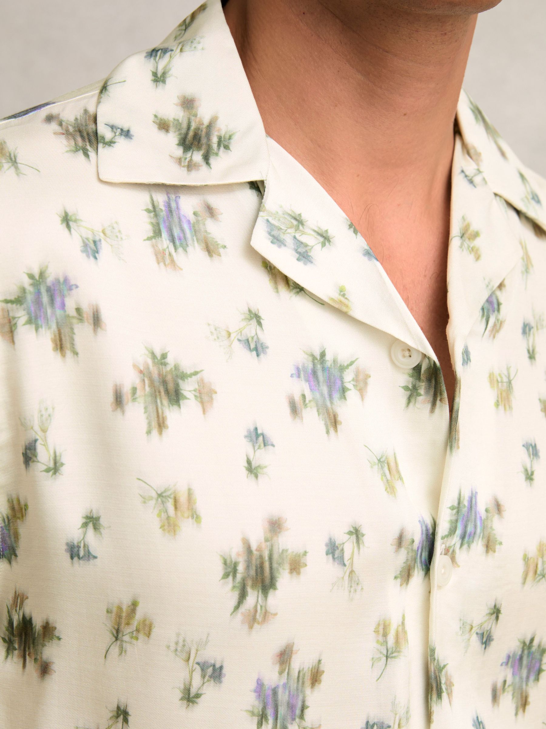 Abstract-Floral Print Cuban-Collar Shirt in Off White - Image 4 of 6