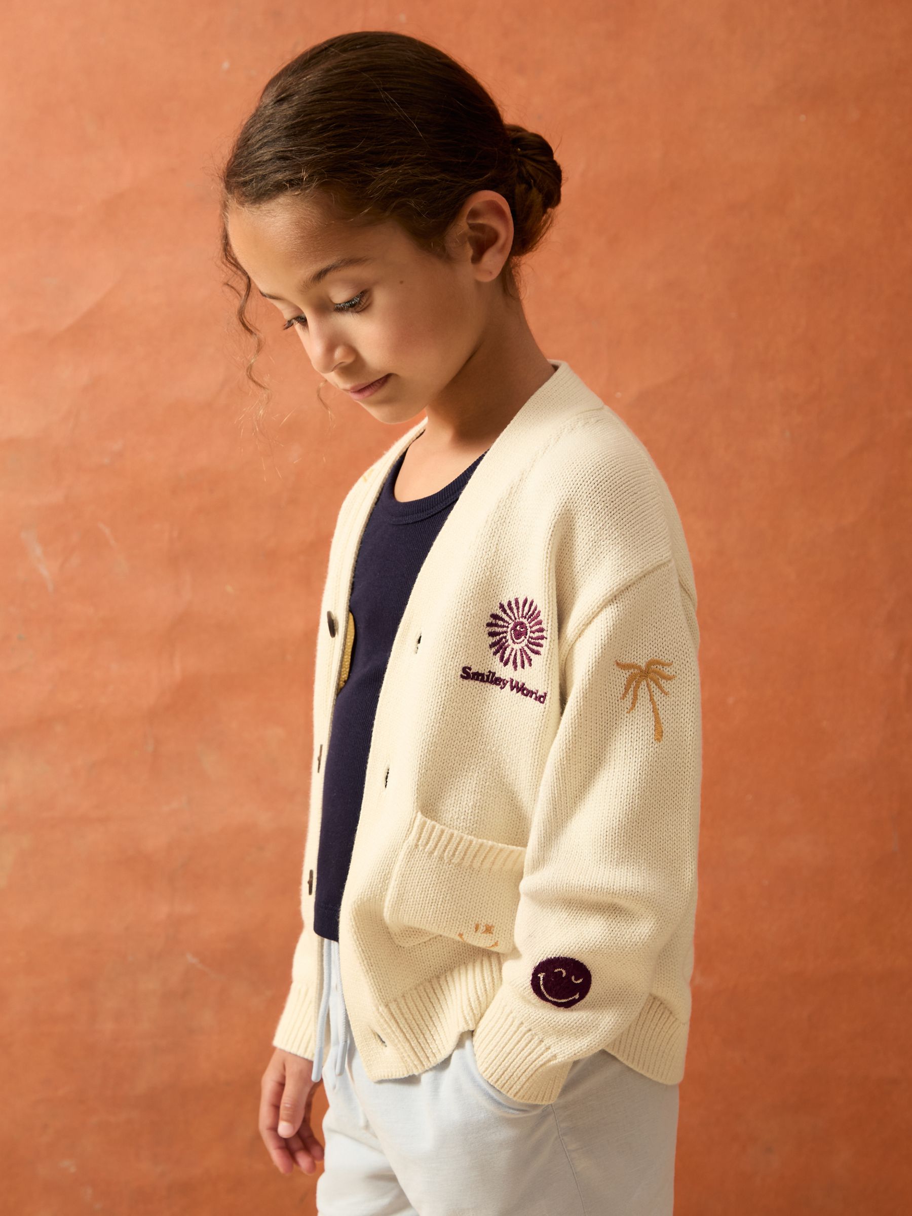 4-9 yrs SmileyWorld | Reiss Embroidery Cardigan Unisex Fit in Off White - Image 3 of 8