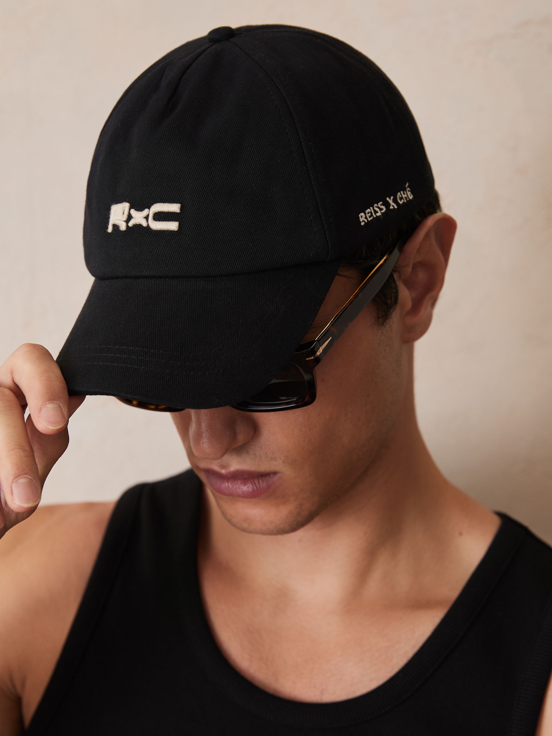 Reiss | Ché Logo-Embroidered Cap in Black - Image 2 of 5